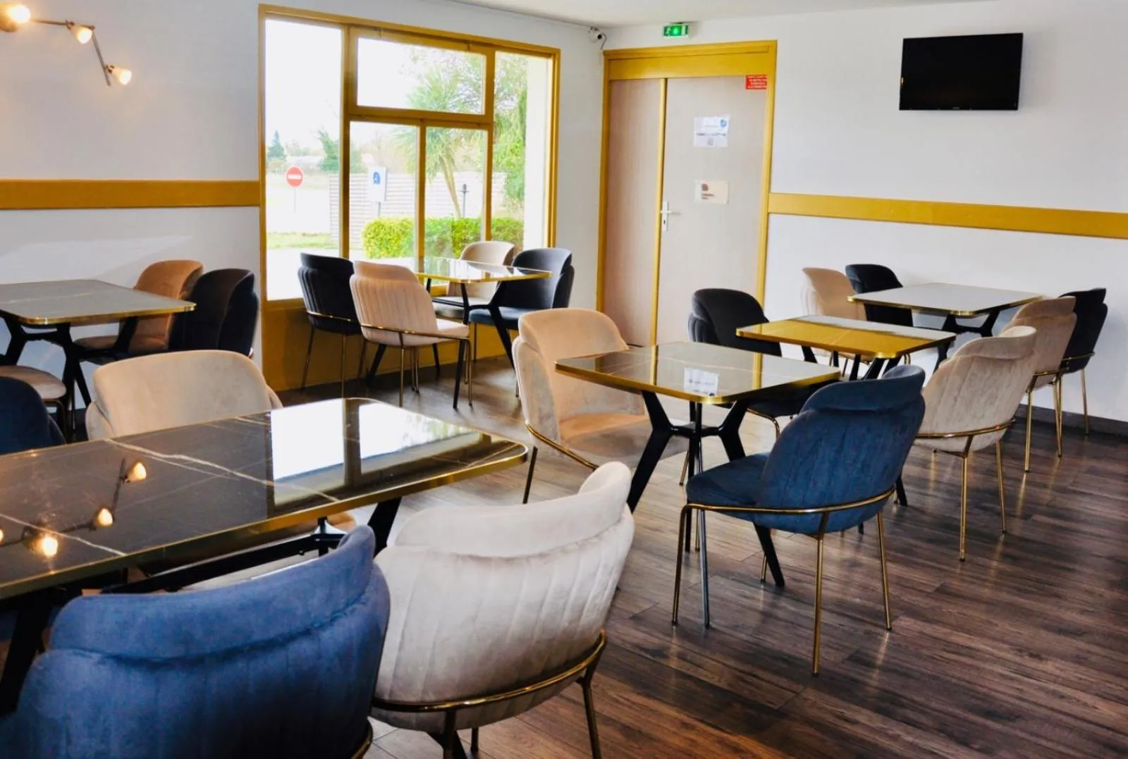 Breakfast in Kyriad Toulouse Sud - Roques