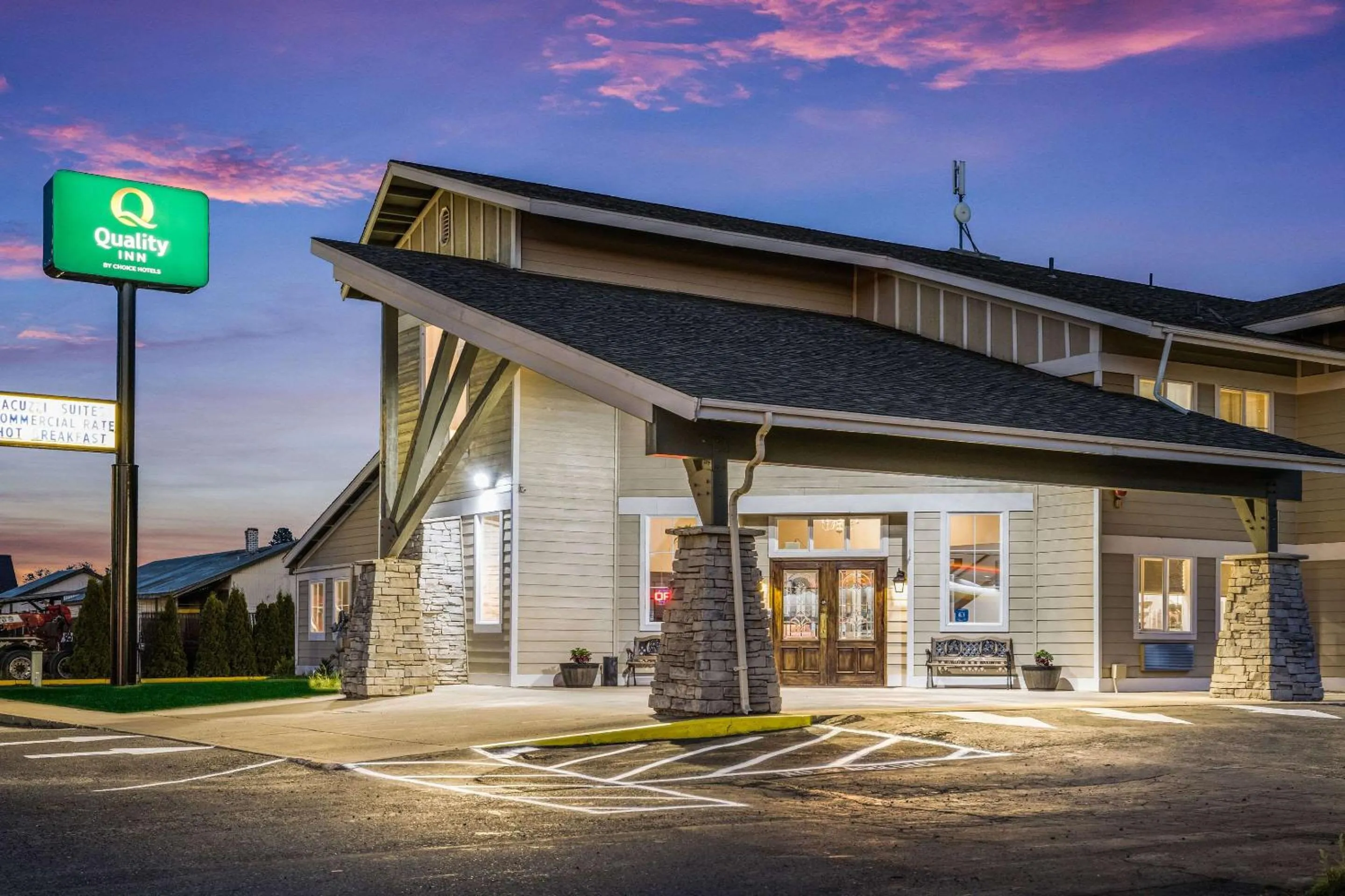 Property building in Quality Inn Cle Elum-Ellensburg