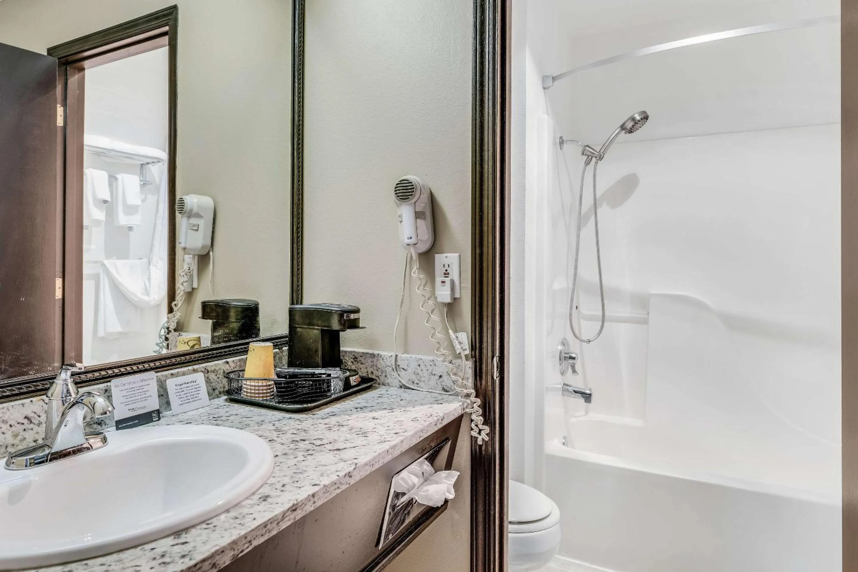 Bathroom in Quality Inn Cle Elum-Ellensburg