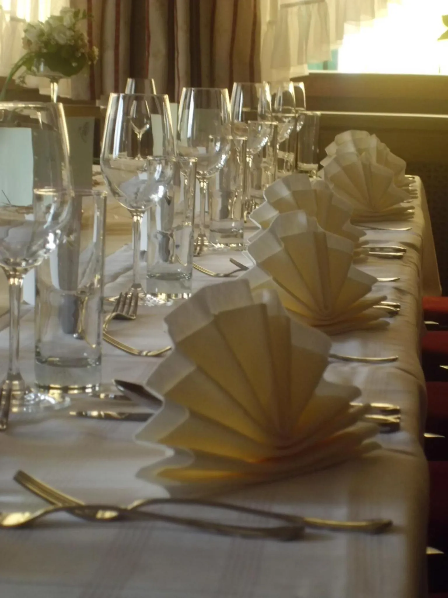 Restaurant/places to eat in Hotel Restaurant zum Schwan