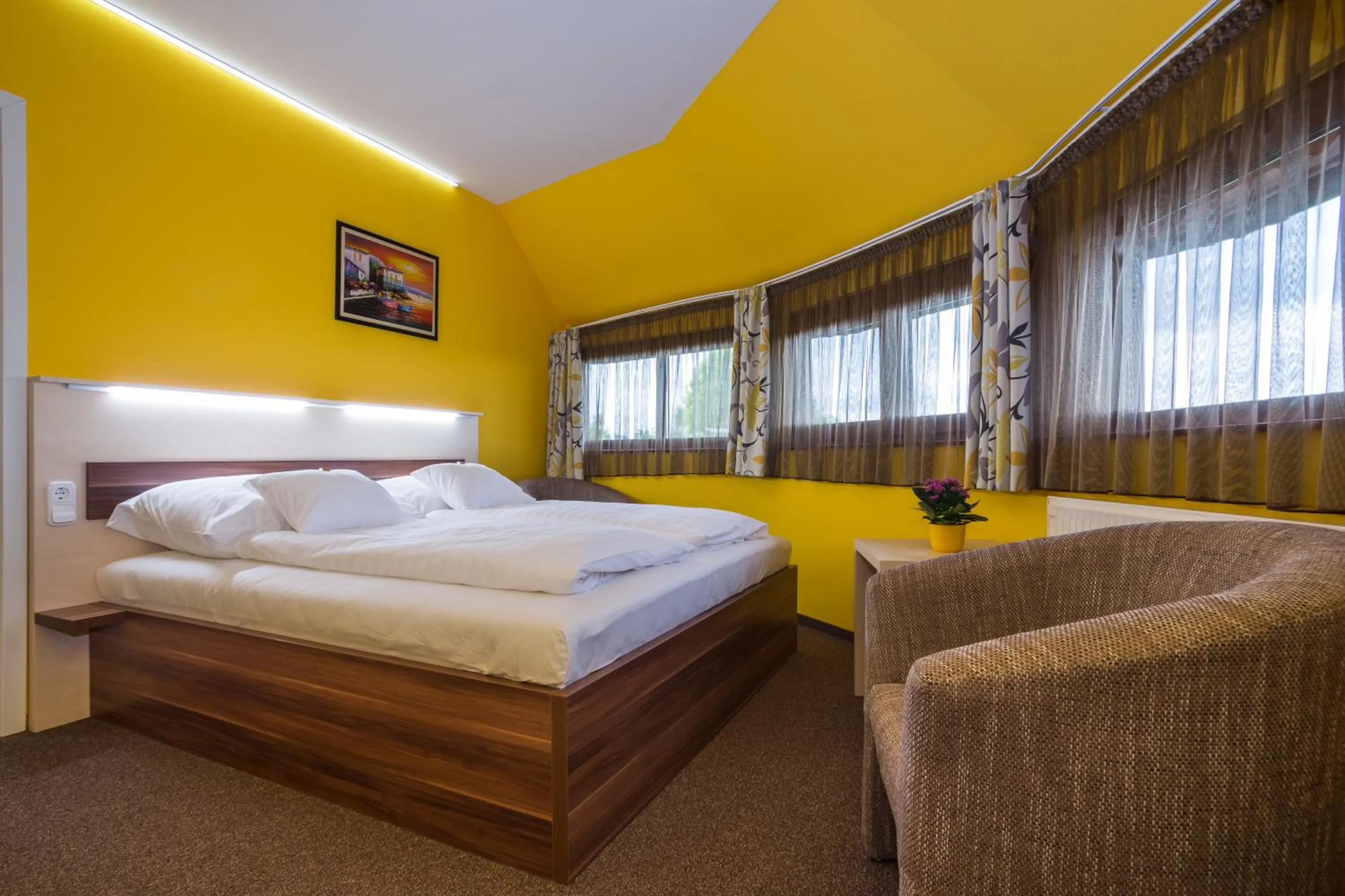 Bed in Hotel Mayer Alsóörs