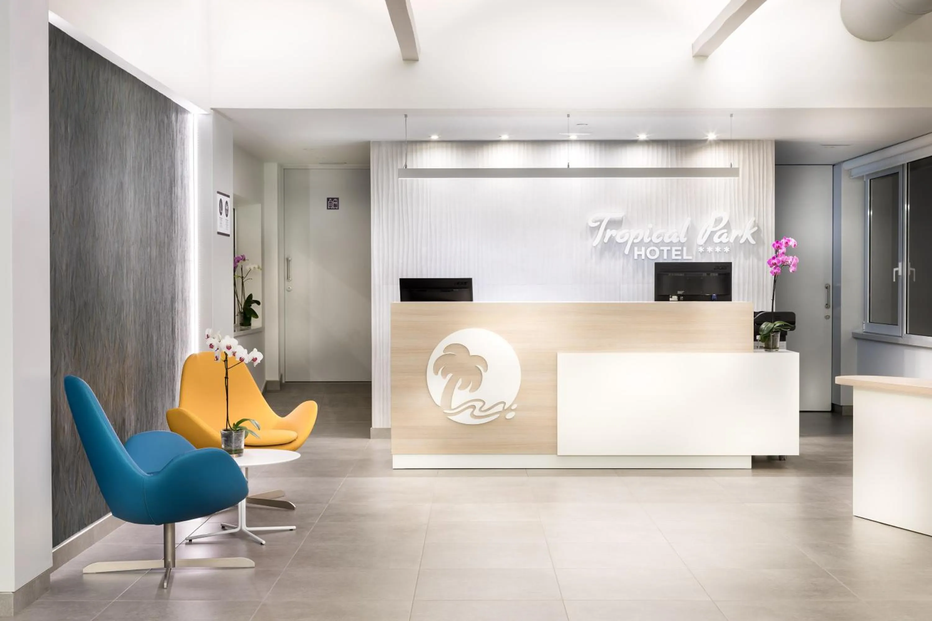 Lobby or reception in Hotel Tropical Park