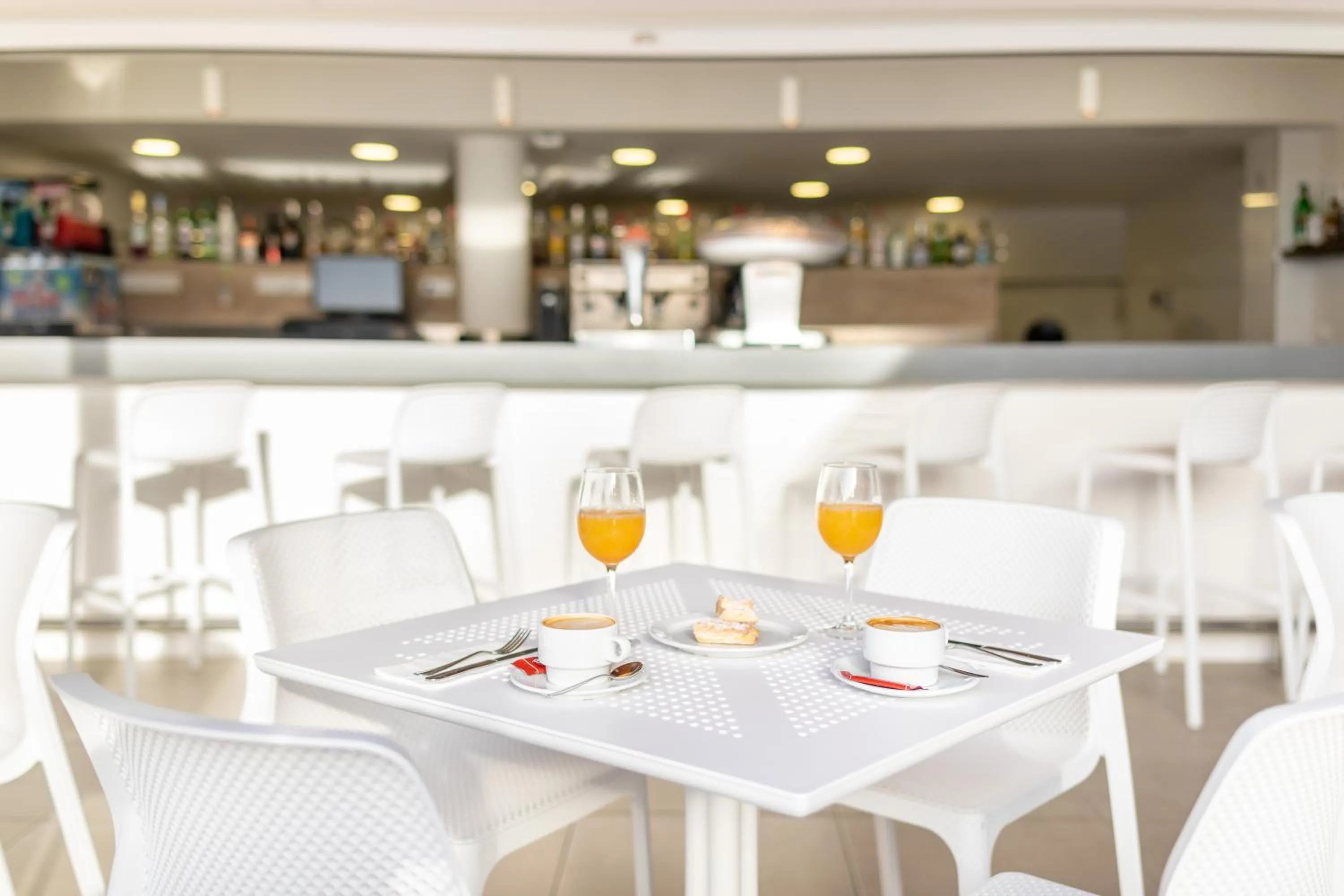 Lounge or bar in Hotel Tropical Park