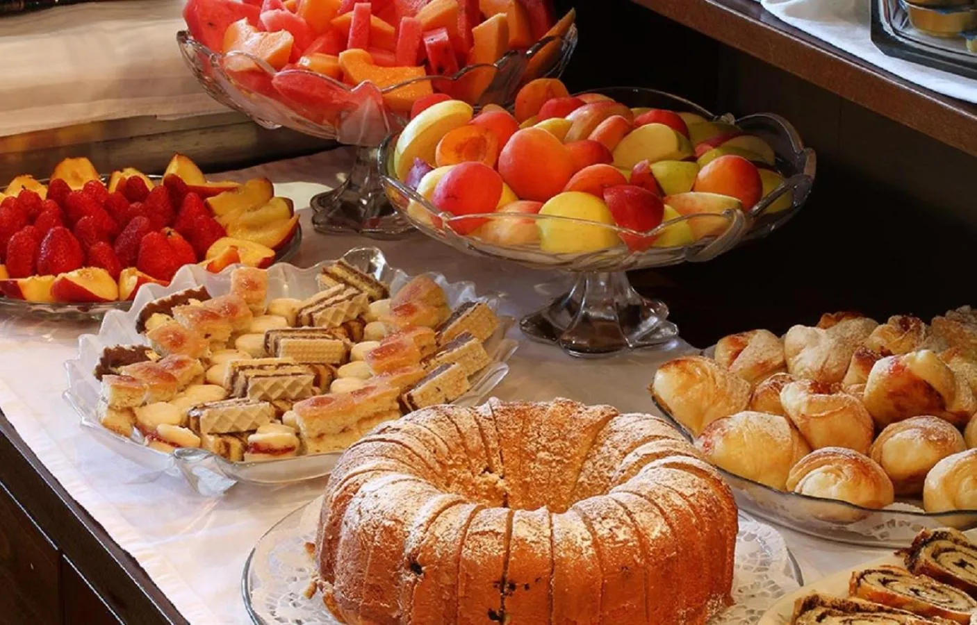 Buffet breakfast in Hotel Bella Vista