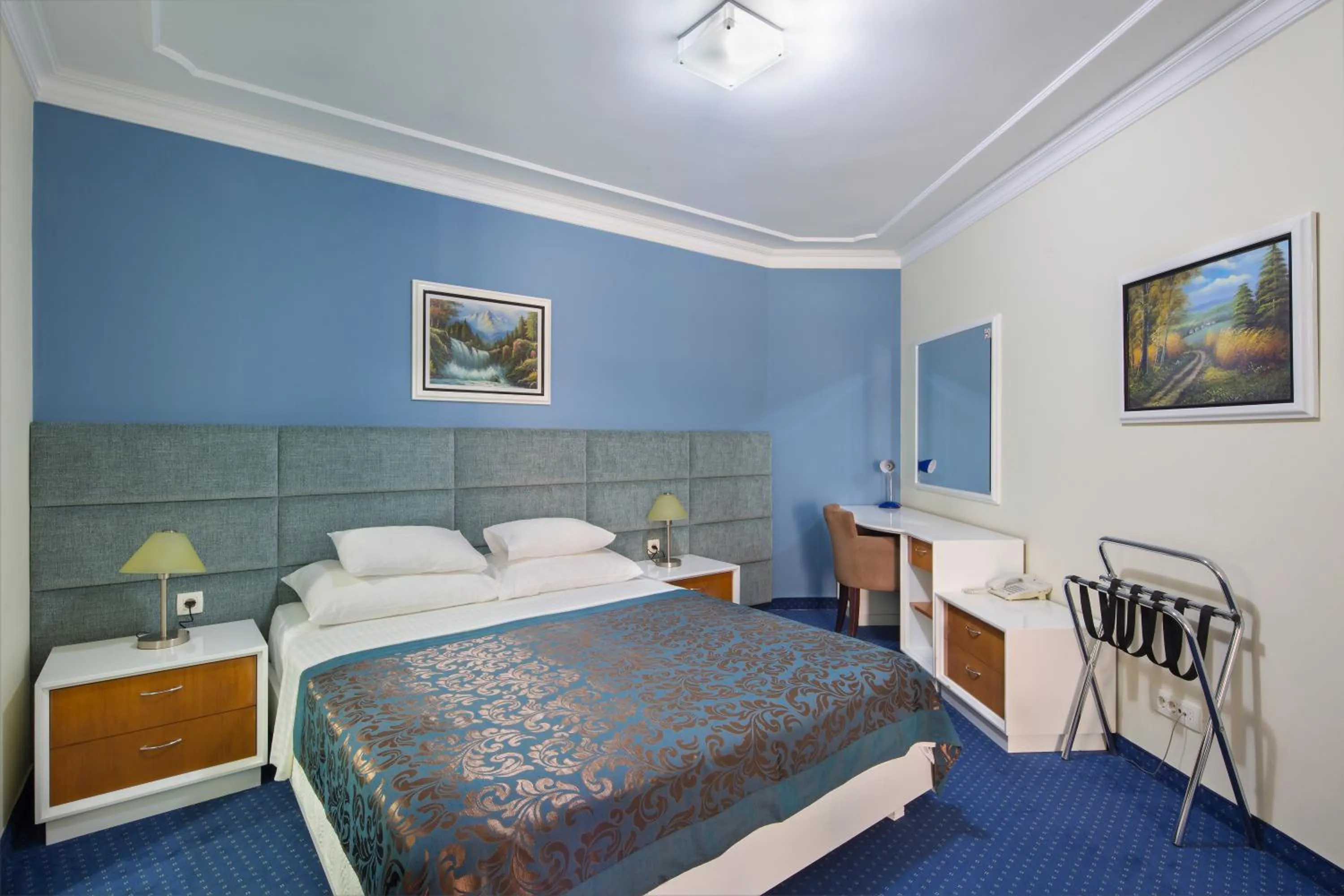 Bed in Hotel Bella Vista