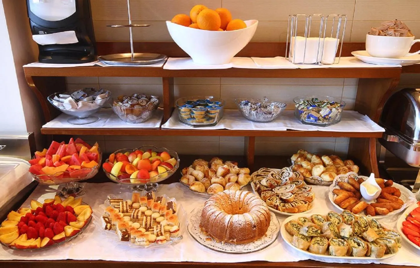 Buffet breakfast in Hotel Bella Vista