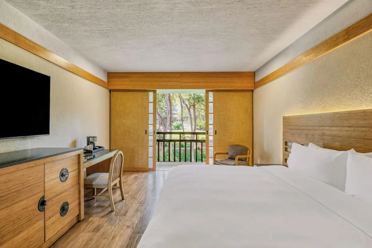 Communal lounge/ TV room, Bed in Grand Fiesta Americana Sumiya Cuernavaca