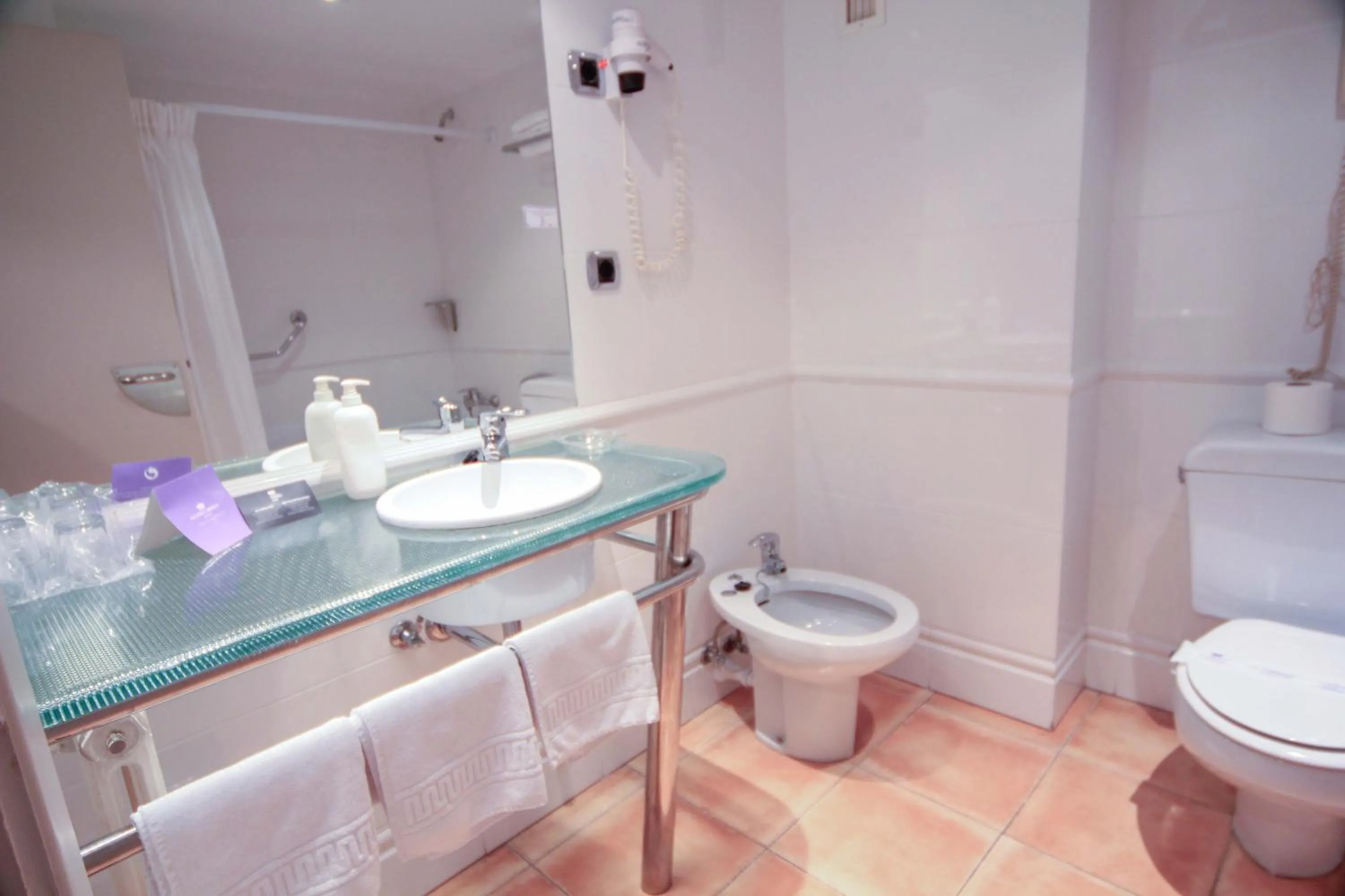 Bathroom in Hotel Virrey