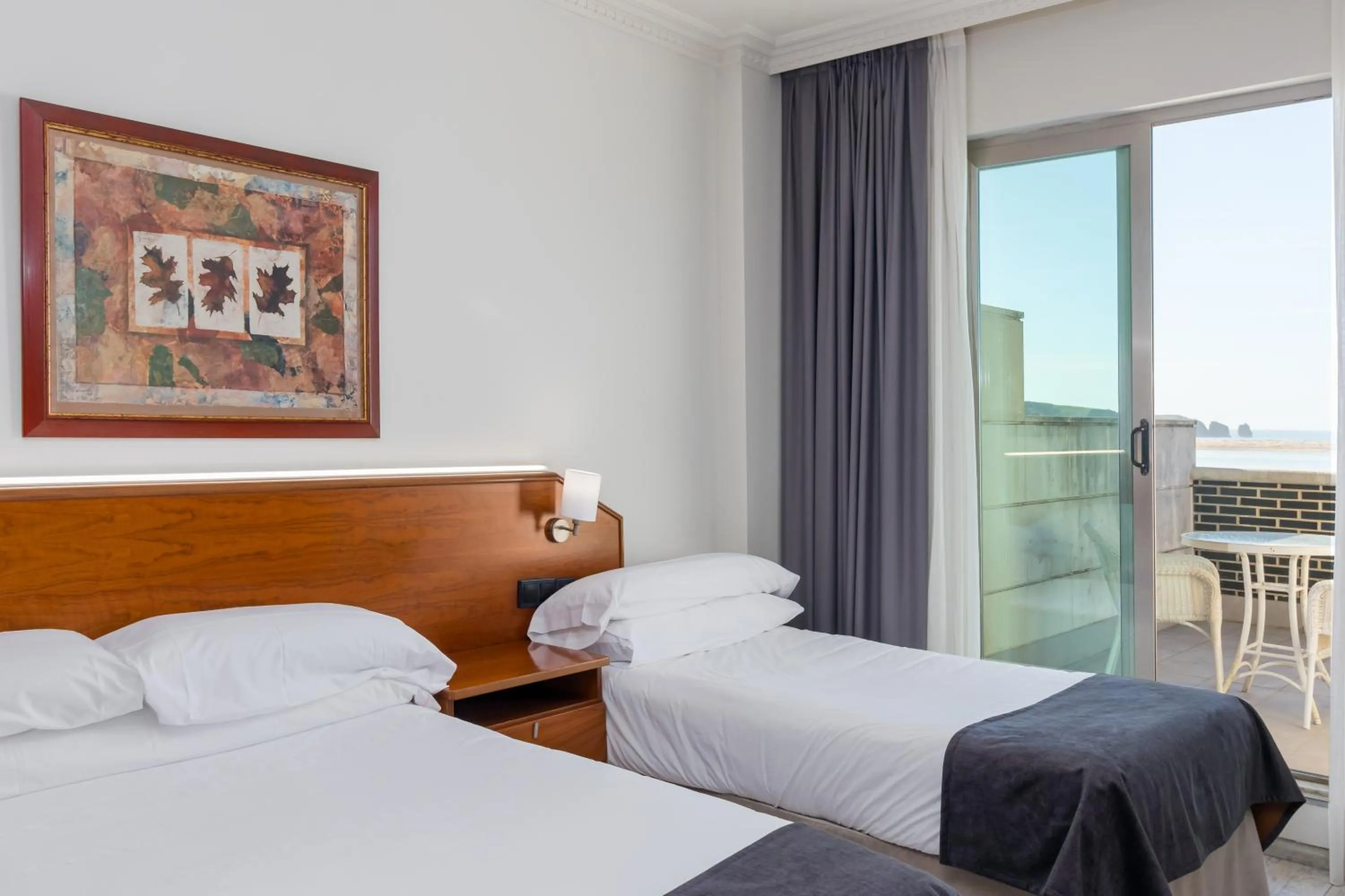 View (from property/room), Bed in Hotel Milagros Golf