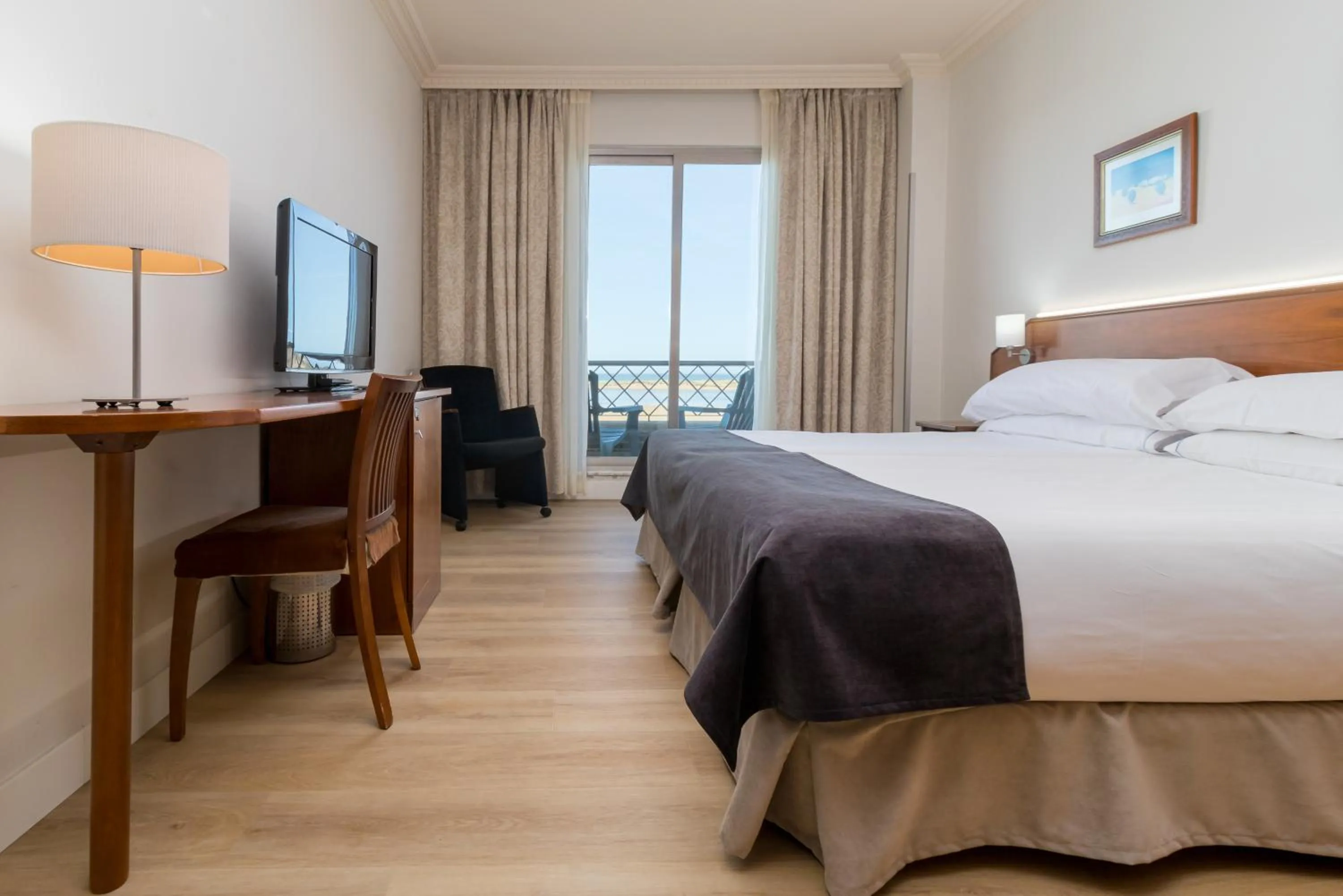 Bedroom, Bed in Hotel Milagros Golf