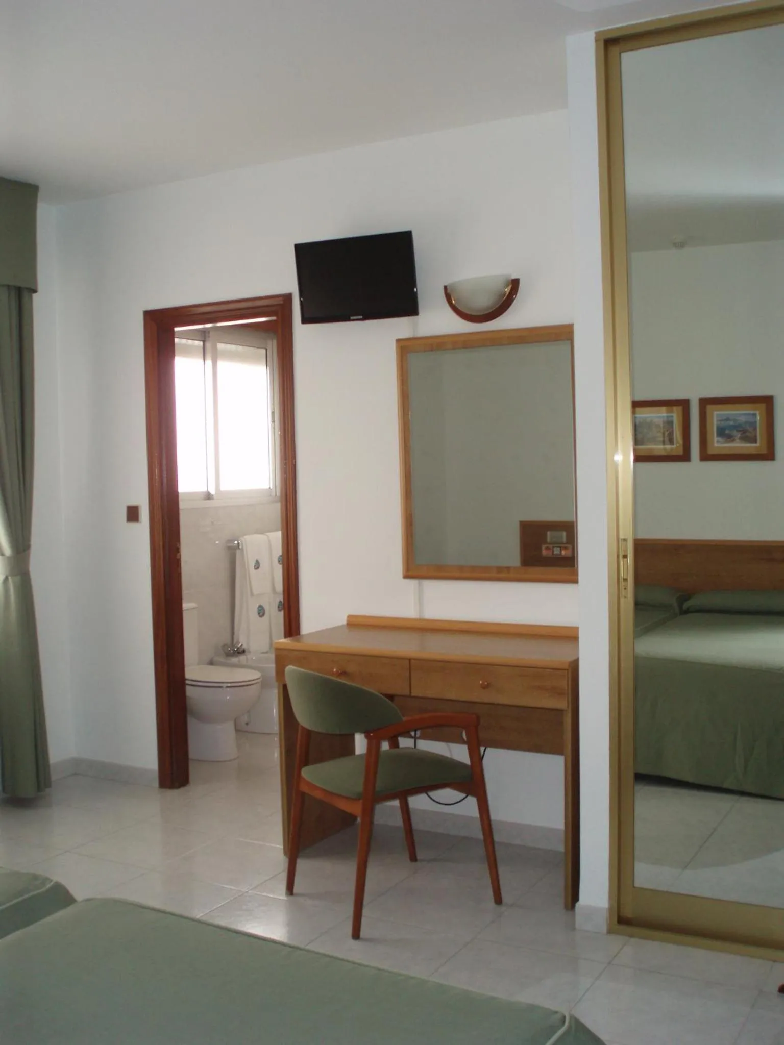 Day in Hotel Paraimo