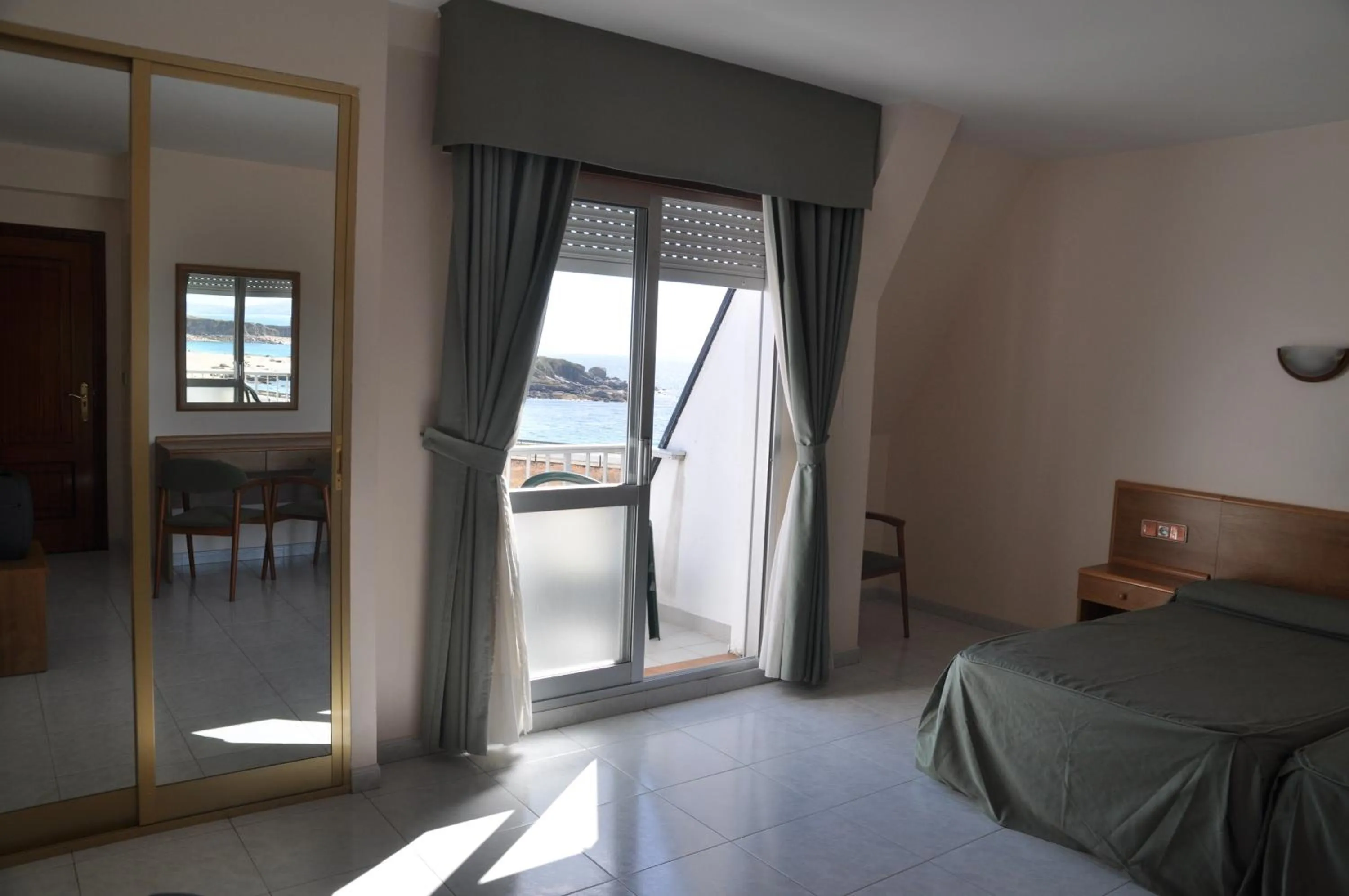 Bed in Hotel Paraimo