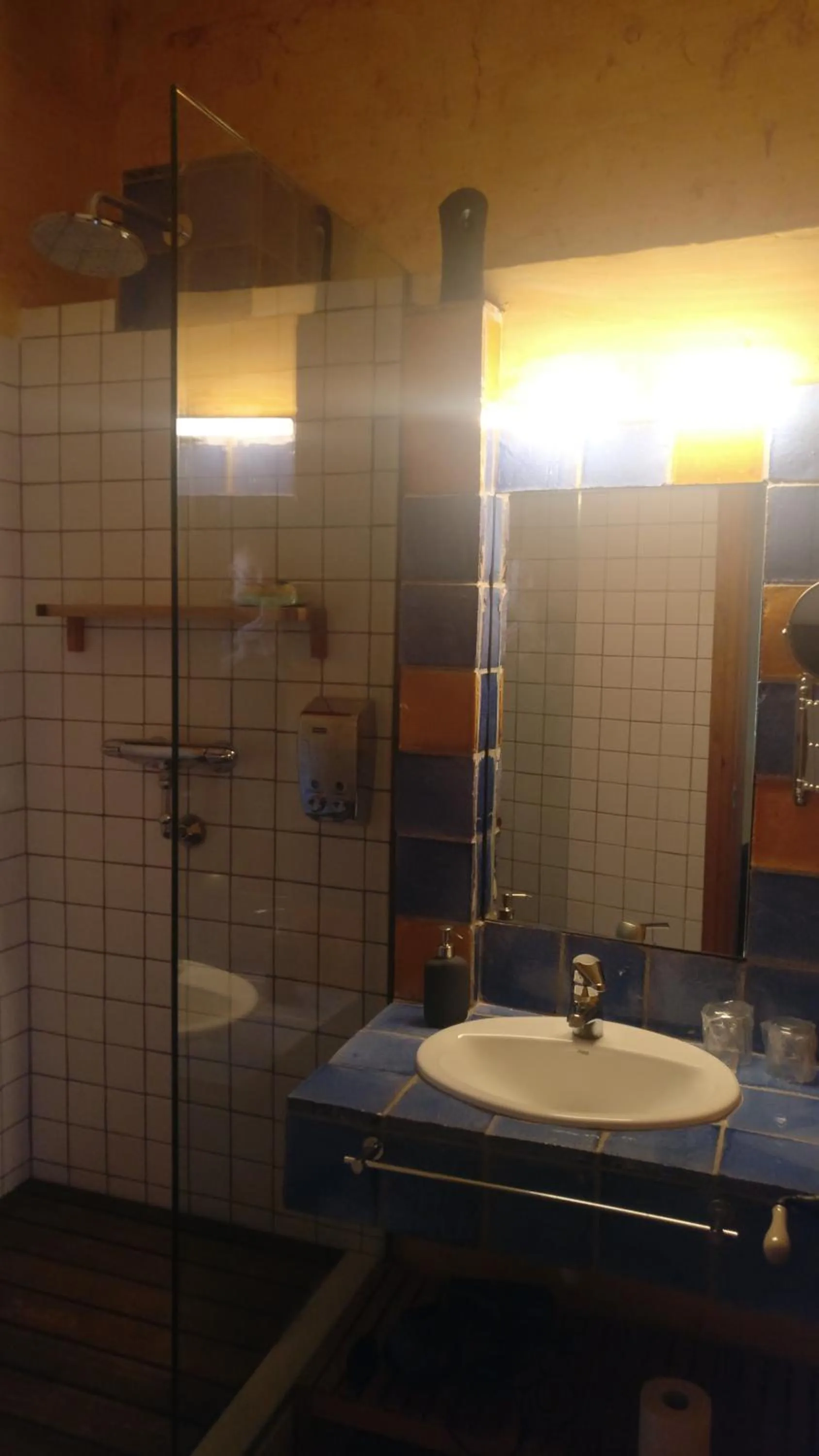 Bathroom in Masia Can Bachs