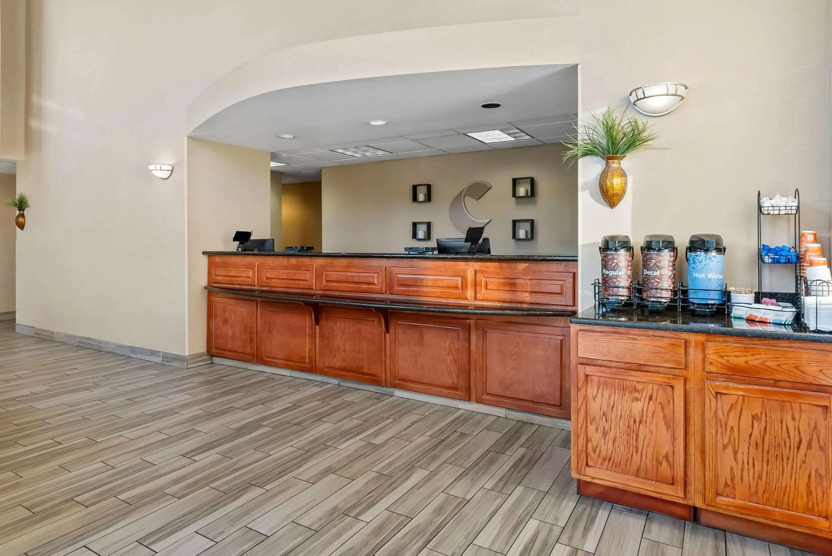 Lobby or reception in Comfort Inn & Suites Panama City - St Andrew