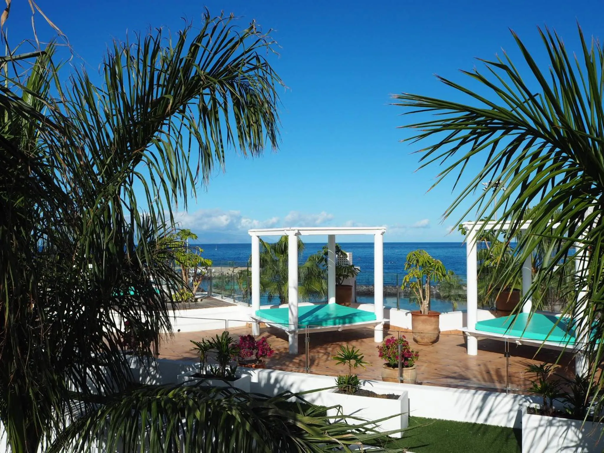Balcony/Terrace in Flamingo Beach Mate