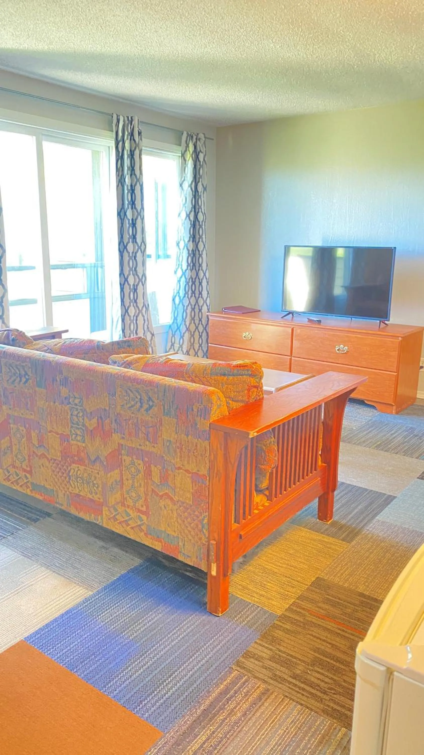 Bed in Ocean Shores Inn & Suites