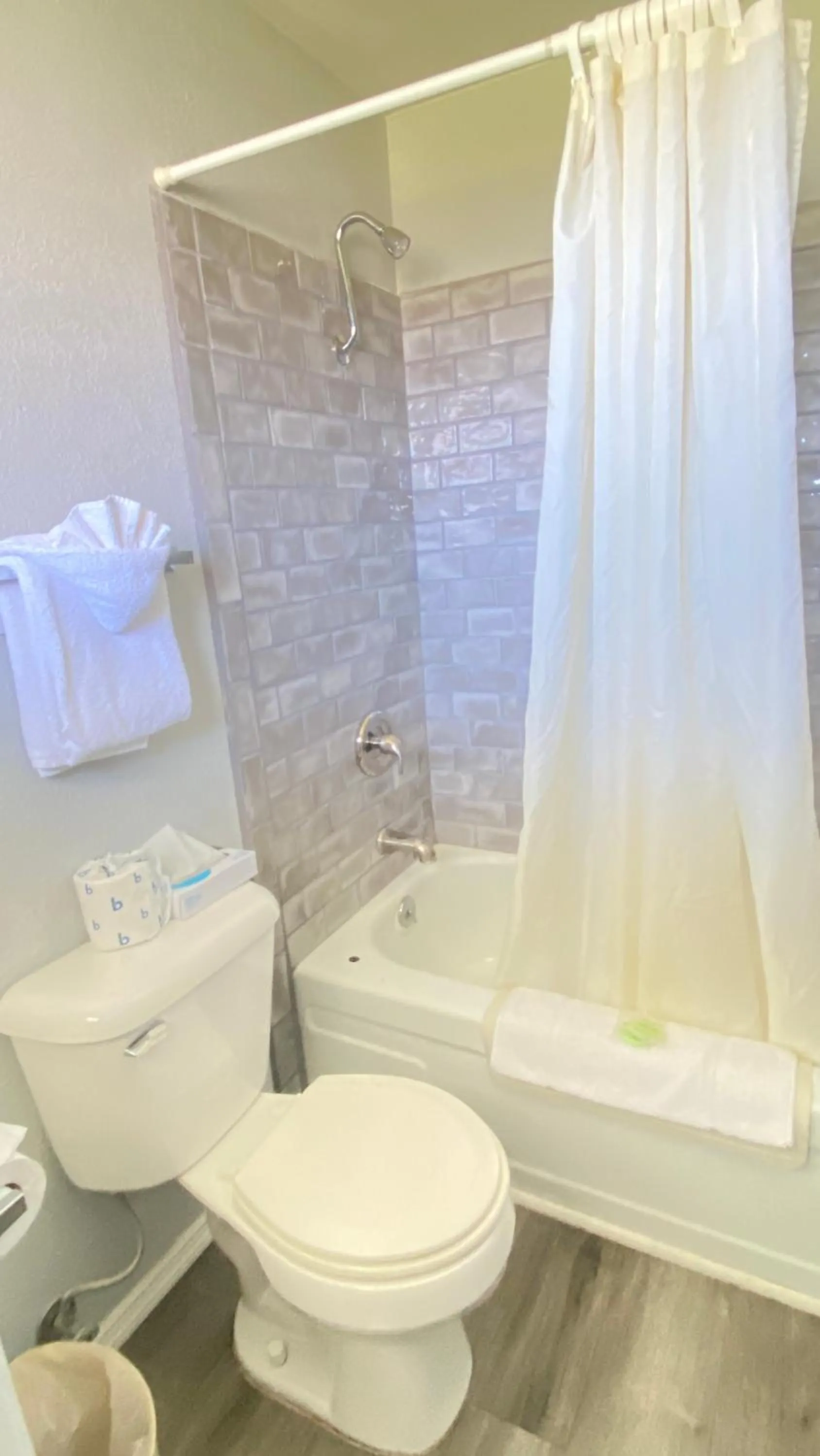 Ocean Shores Inn & Suites