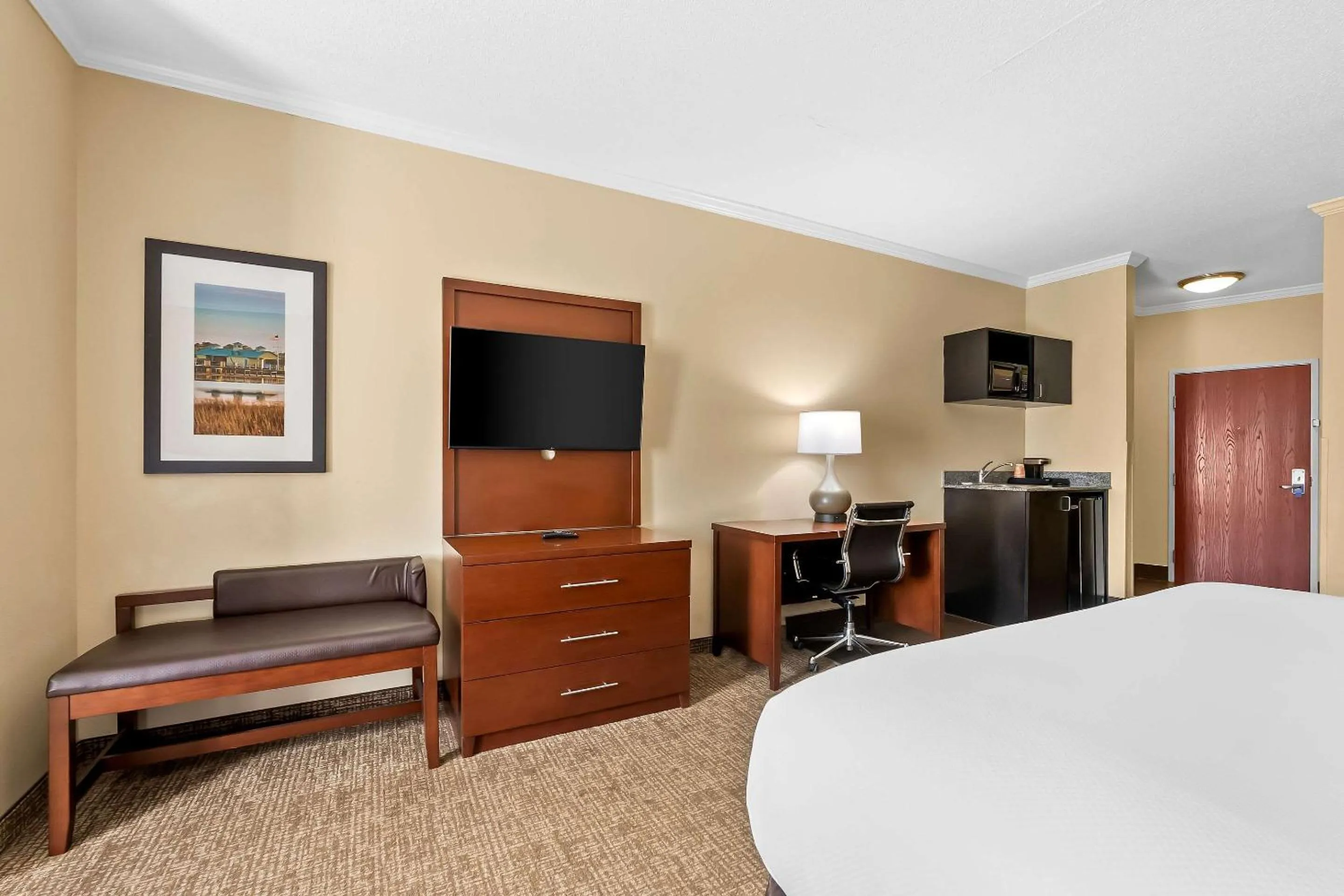 Bed in Comfort Suites Panama City near Tyndall AFB