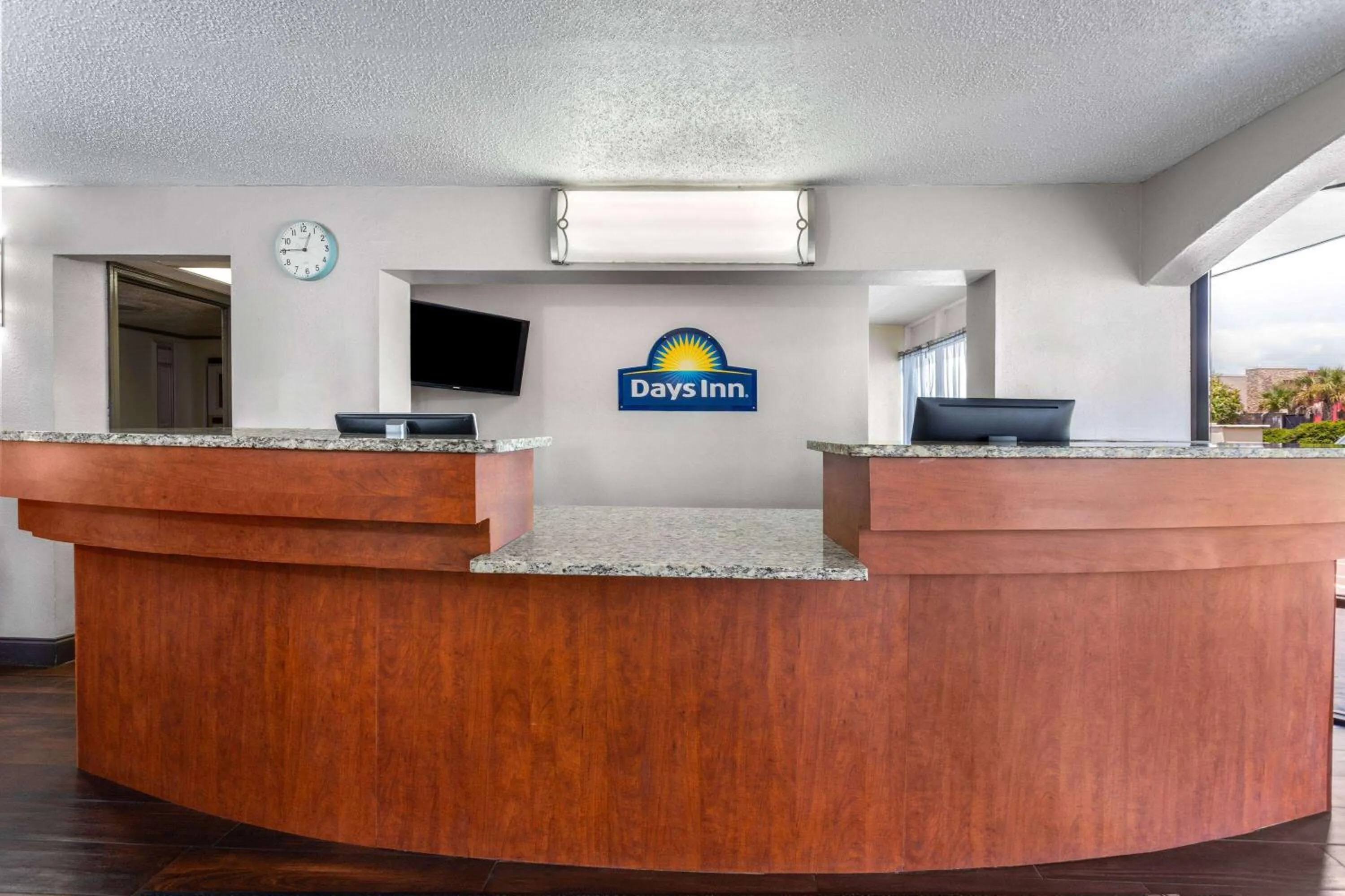 Lobby or reception in Days Inn by Wyndham Wildwood I-75