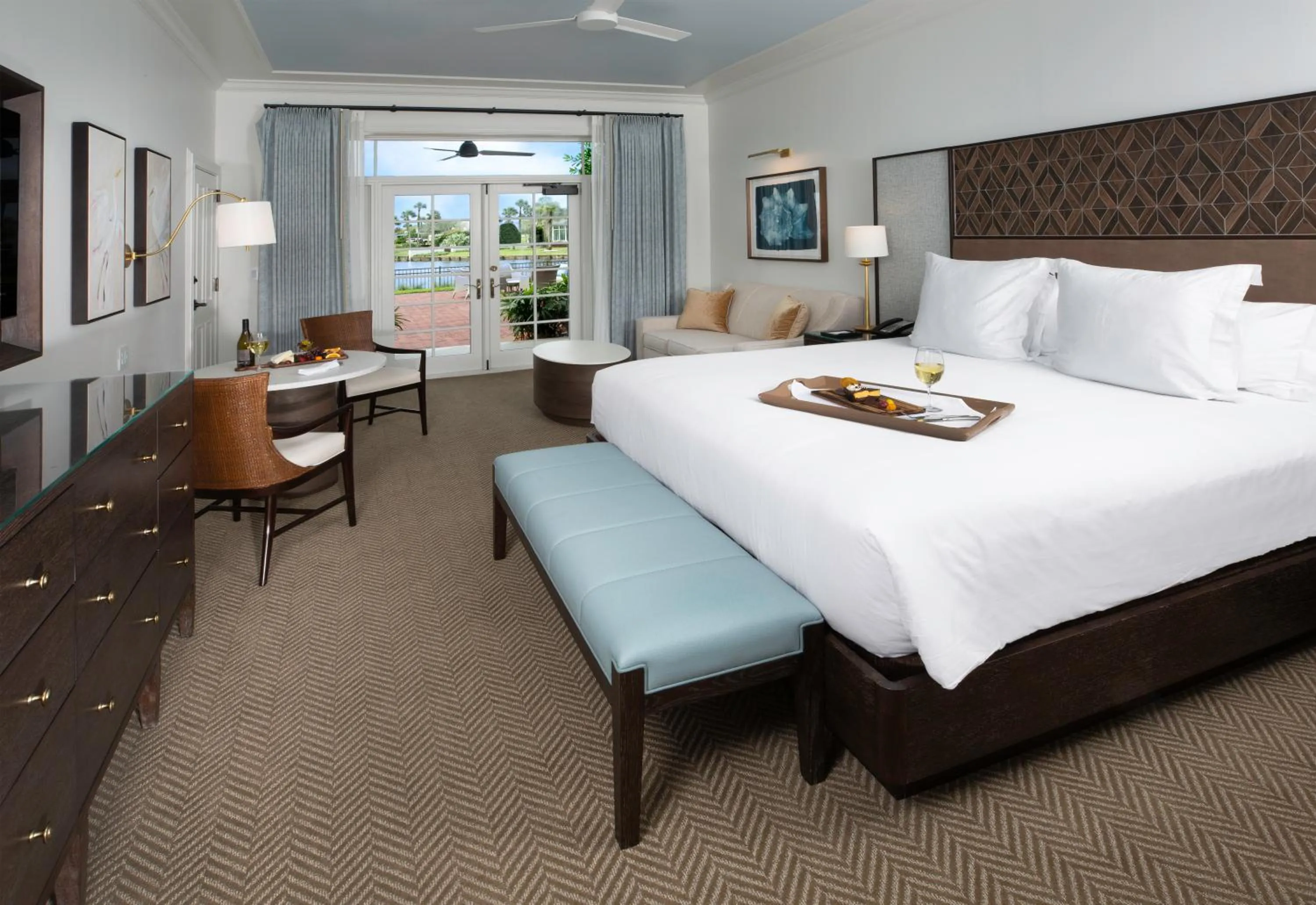 View (from property/room), Bed in Ponte Vedra Inn and Club