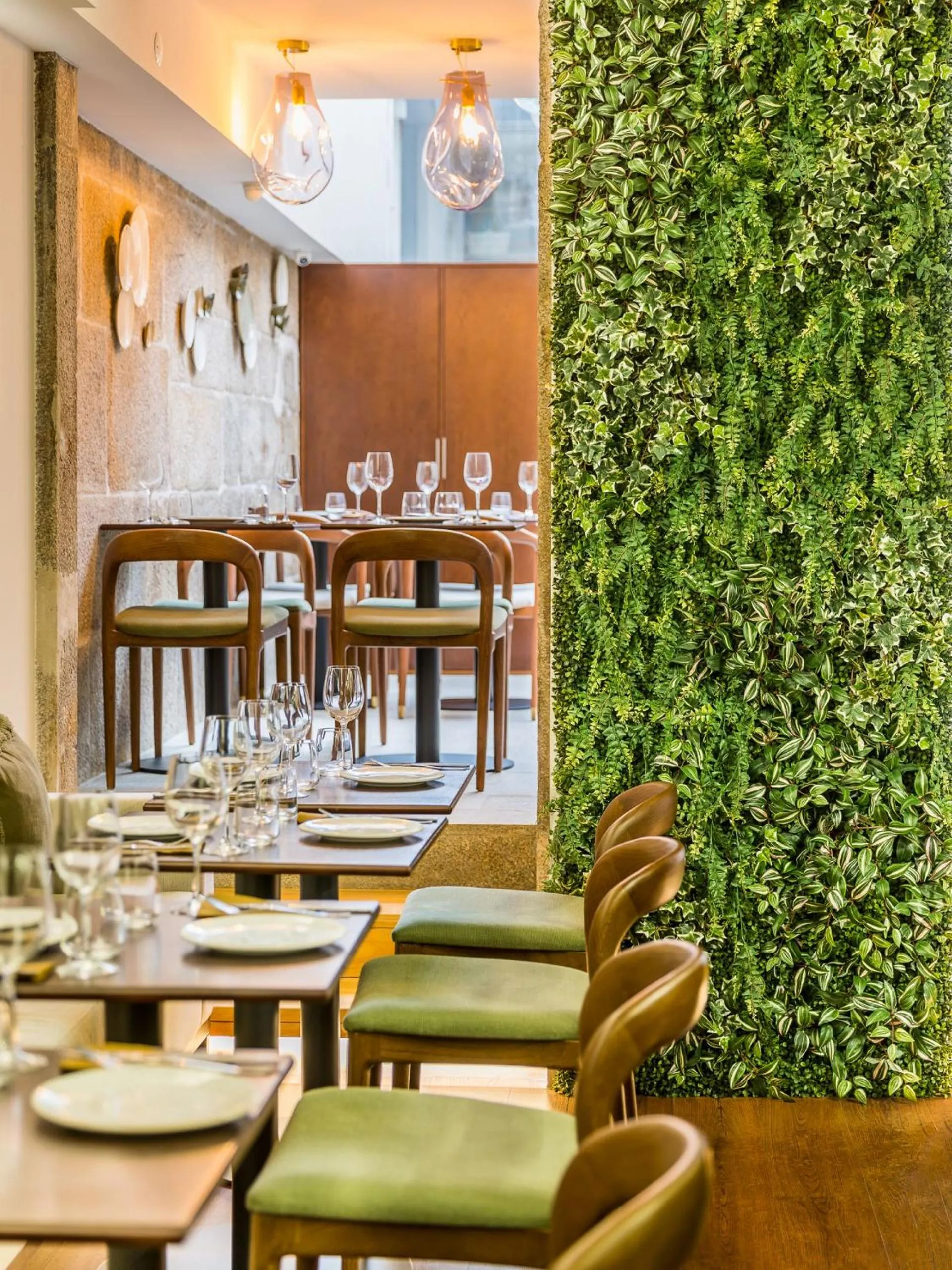 Restaurant/places to eat in Gallery Hostel