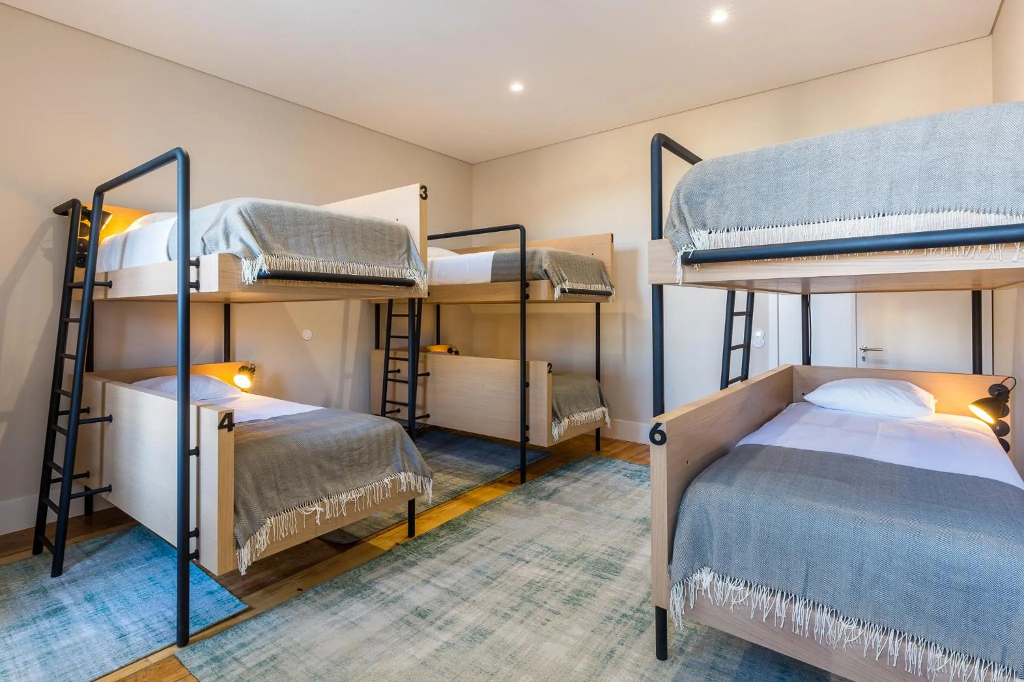 bunk bed, Bed in Gallery Hostel