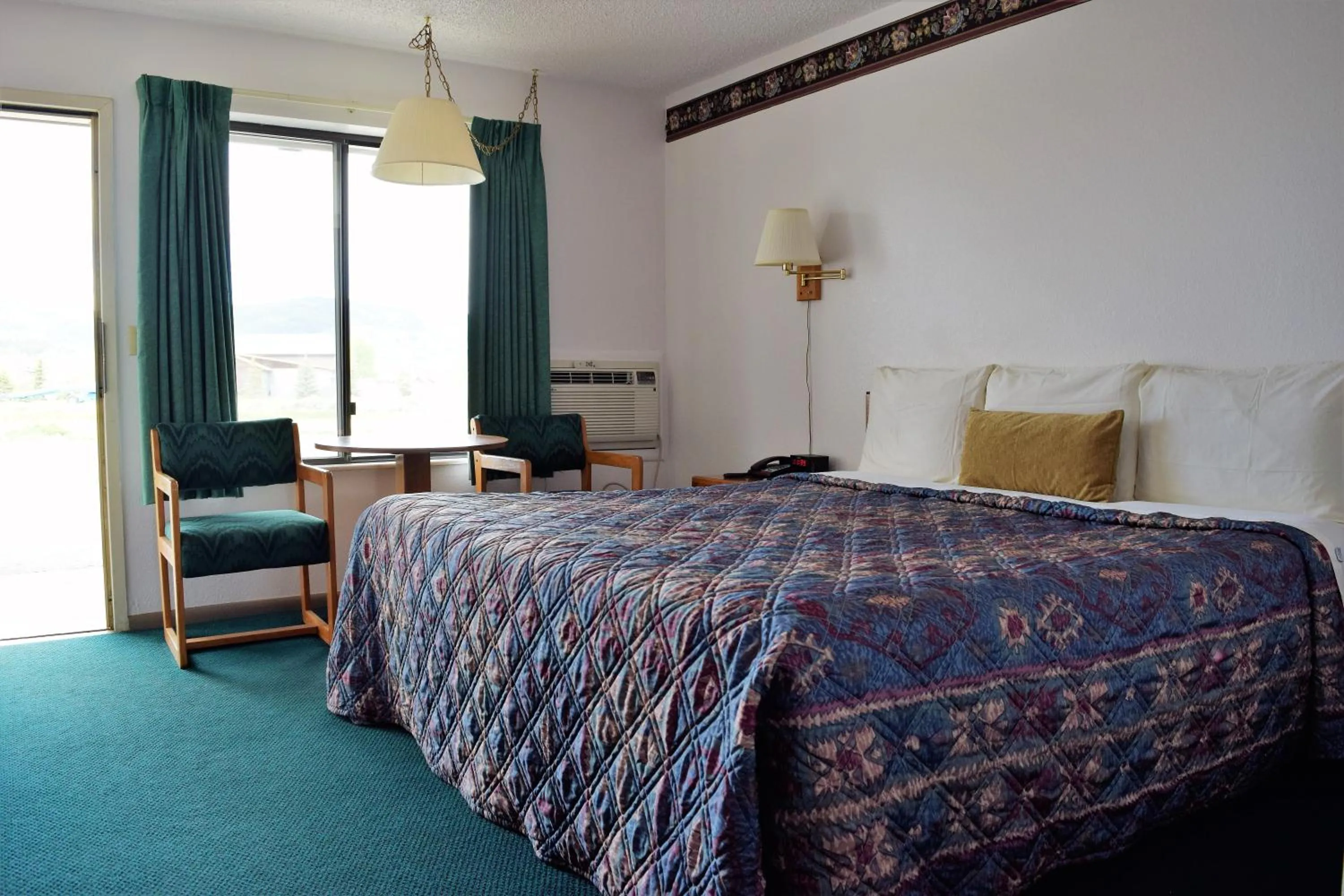 Bed in Littletree Inn