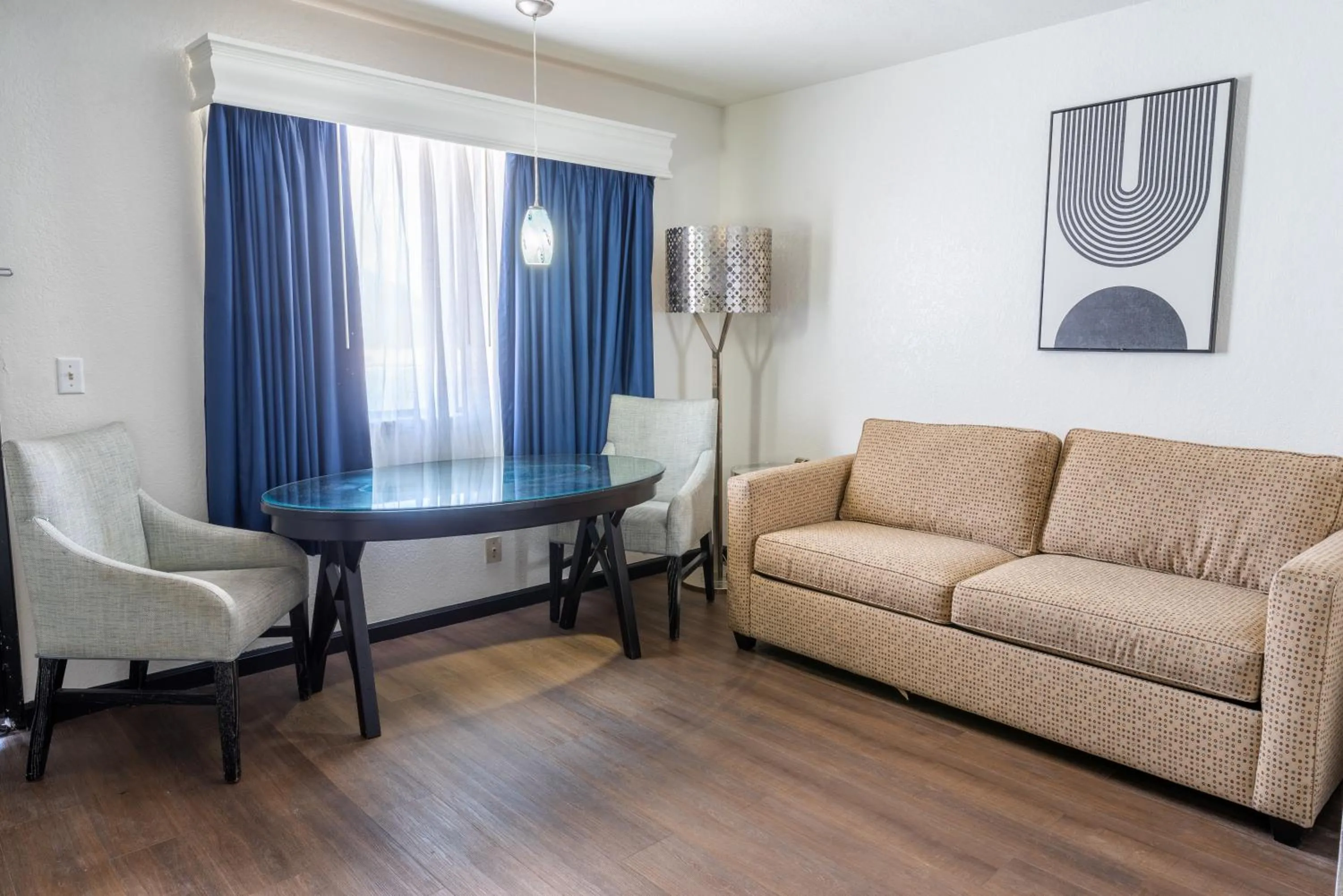 Living room in Sands Inn & Suites