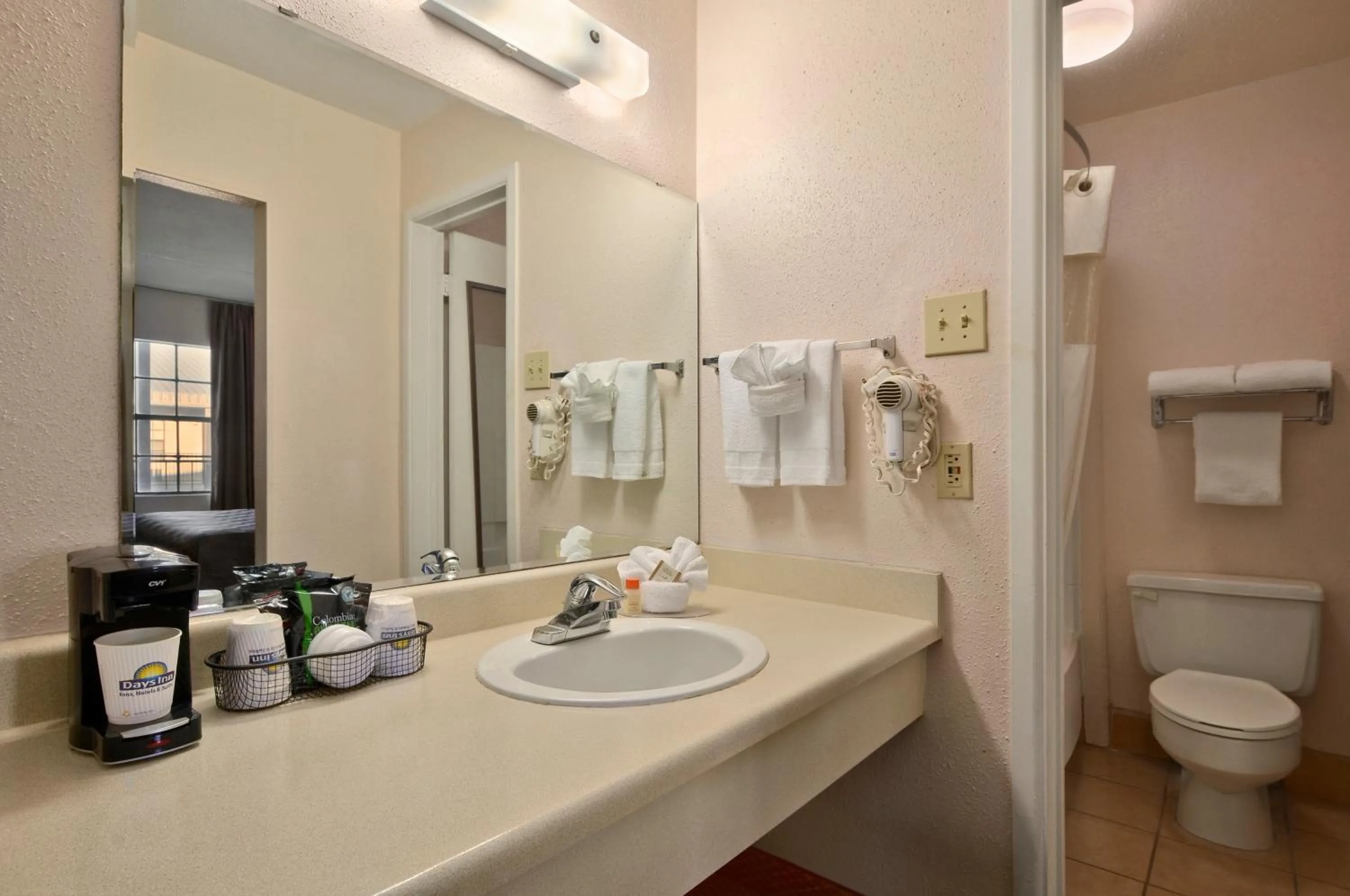 Bathroom in Deluxe Inn San Antonio Near Lackland AFB