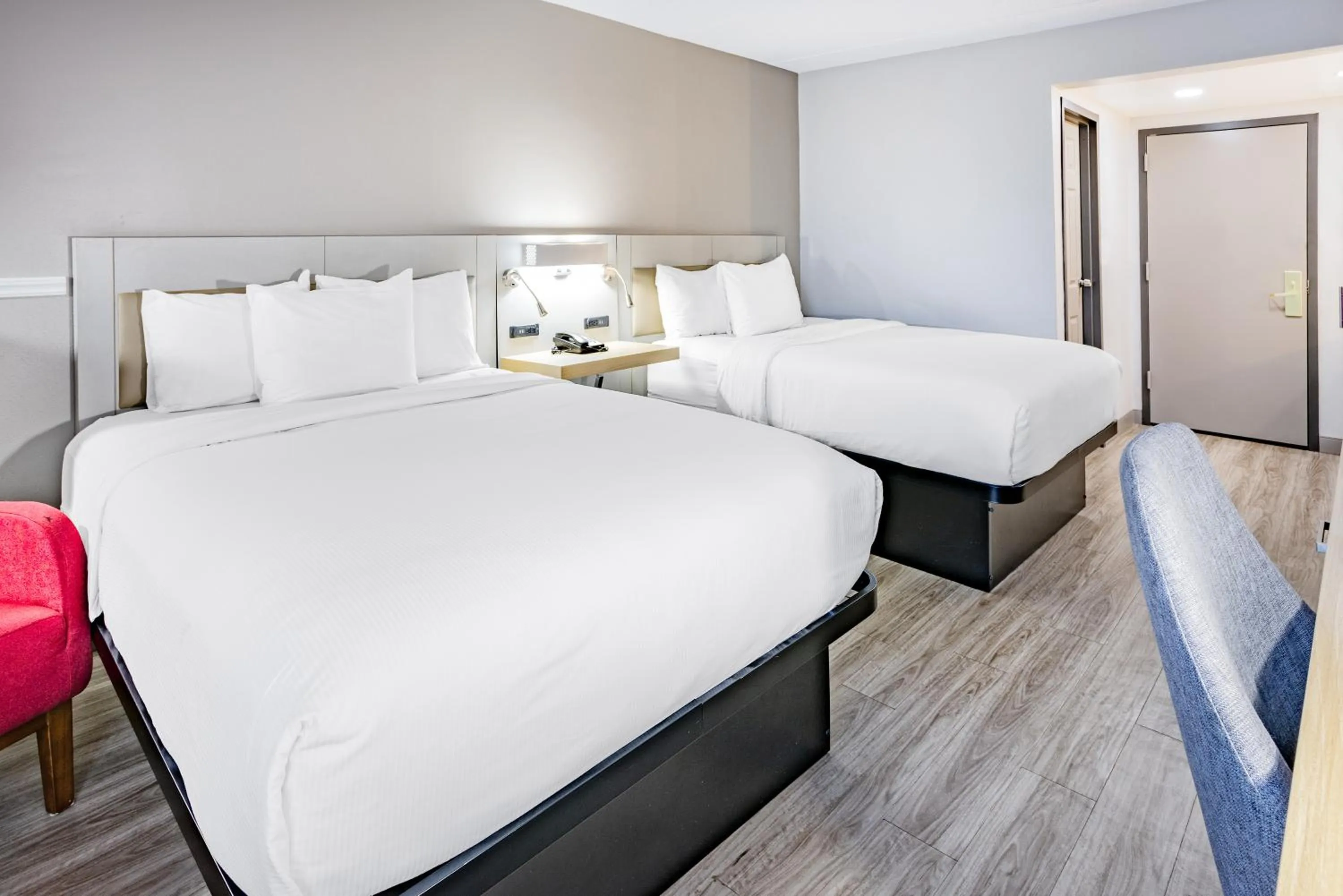 Bedroom, Bed in Wingate by Wyndham Fishkill