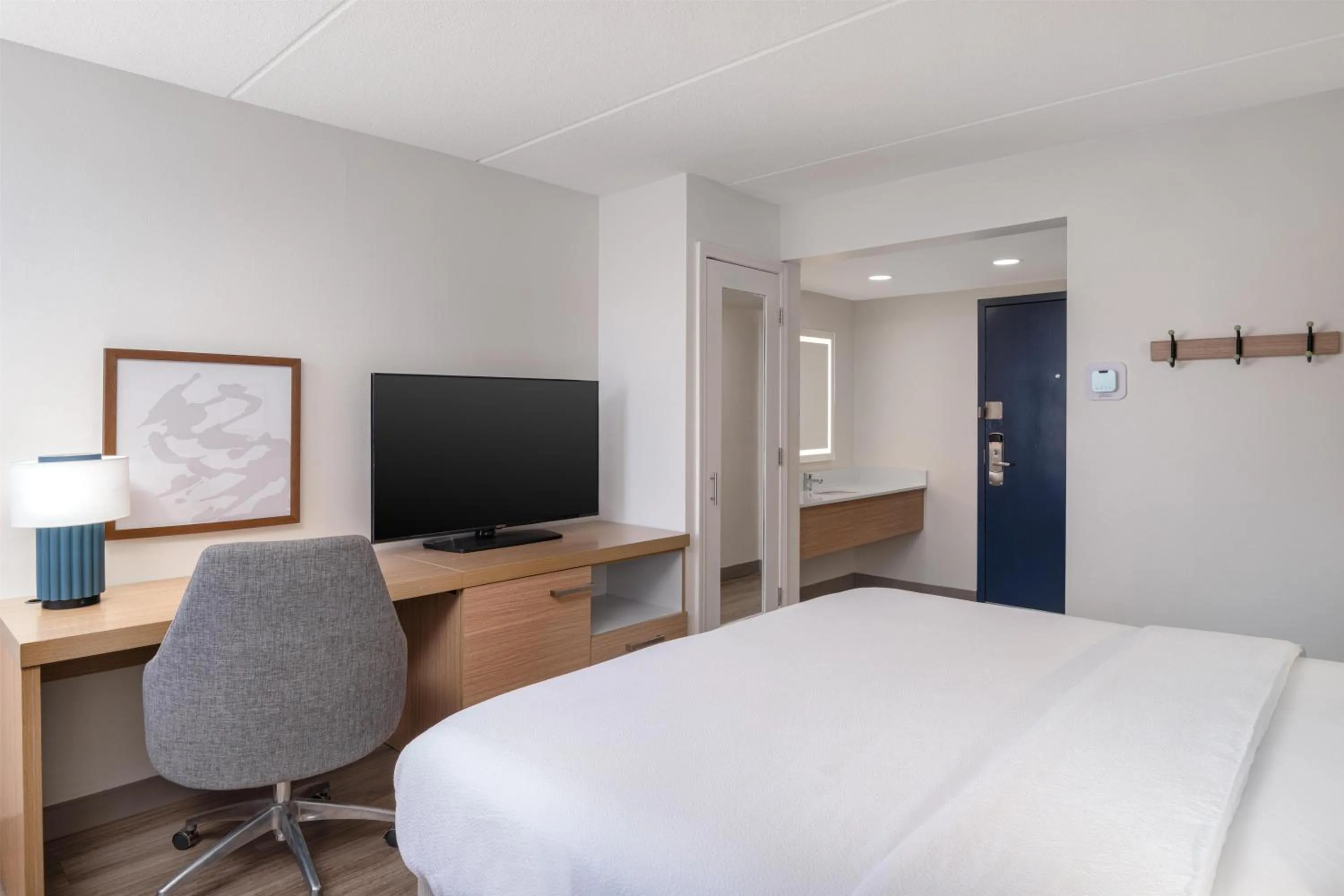 Bedroom, Bed in Spark by Hilton Fishkill