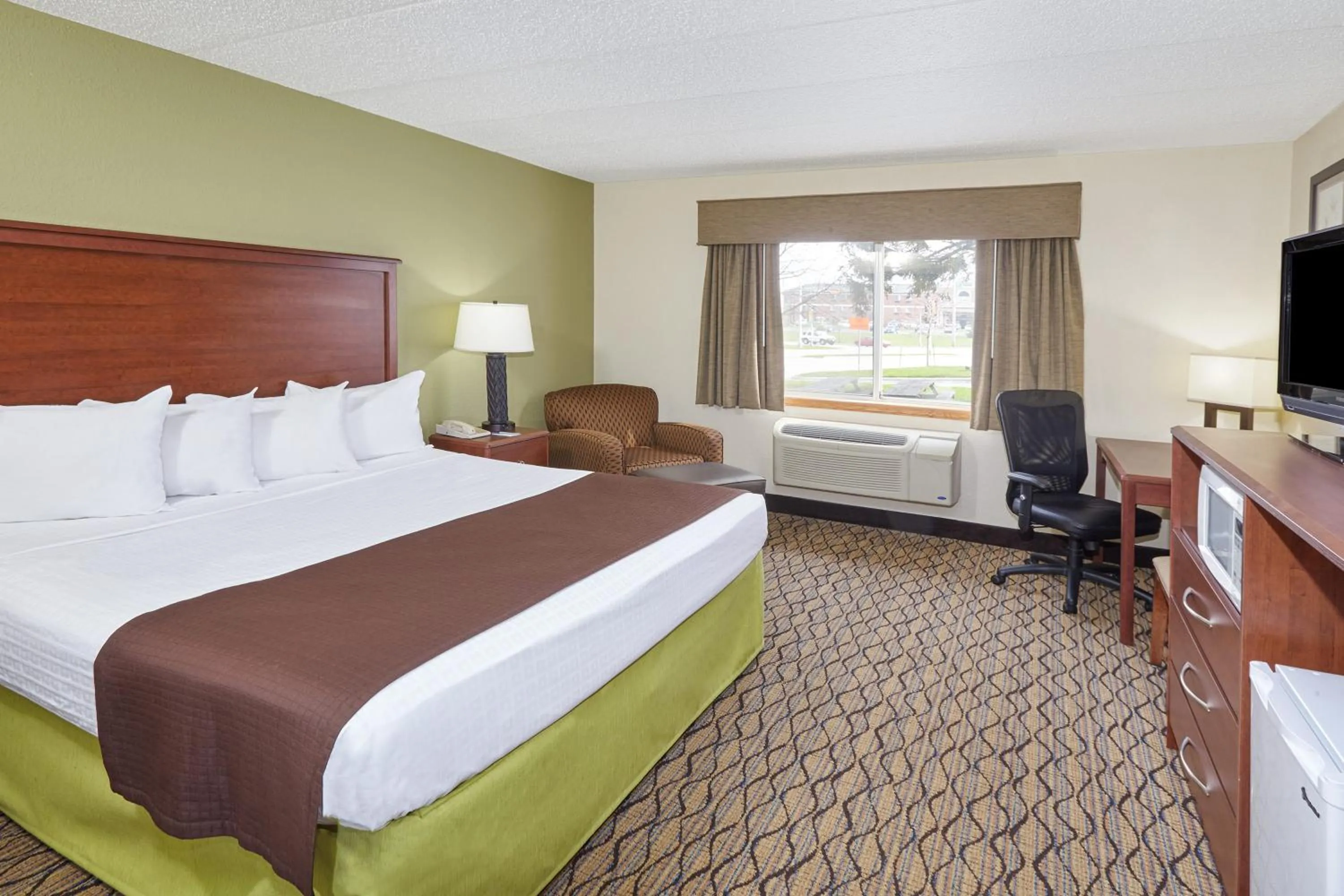 AmericInn by Wyndham Sheboygan