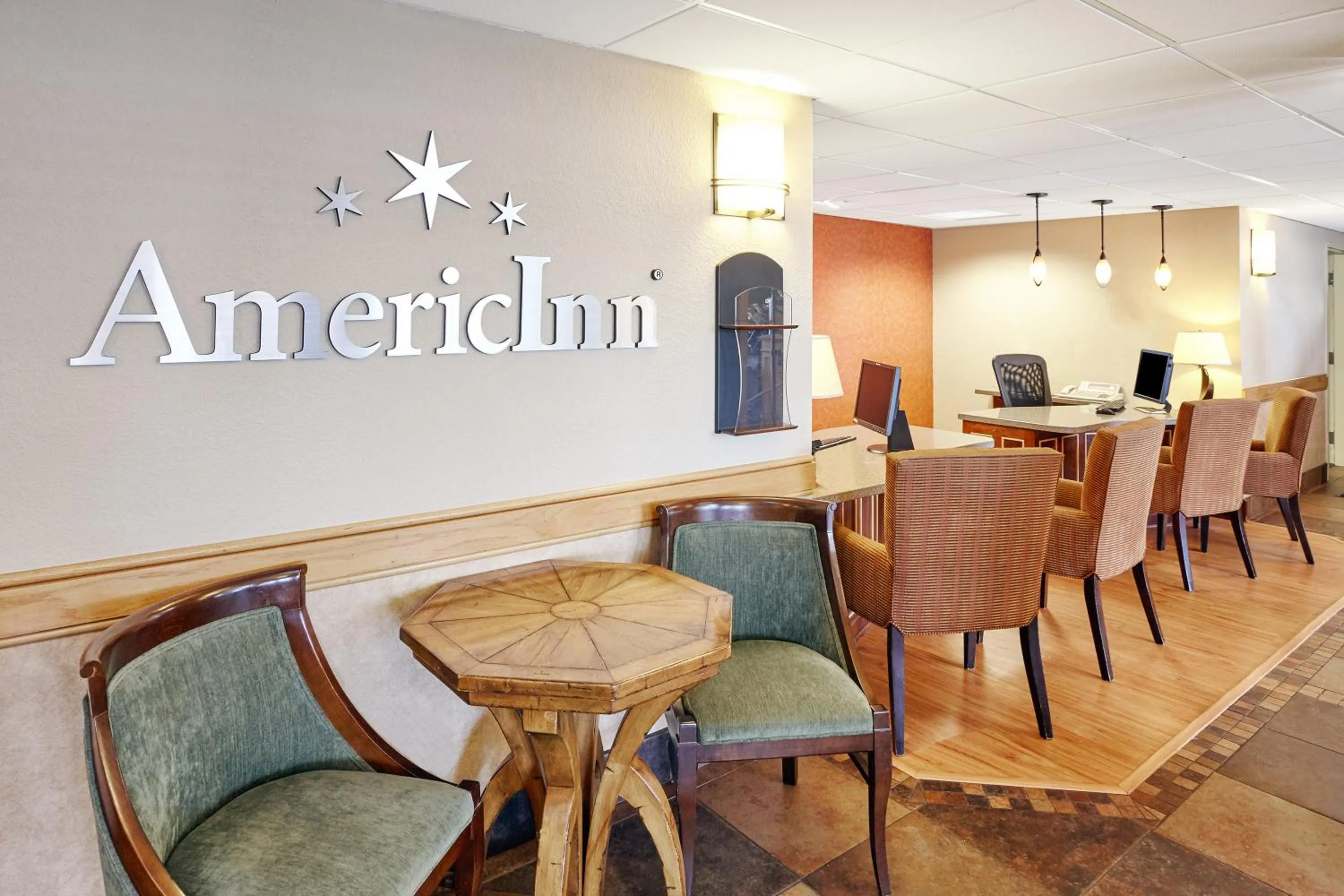 Lobby or reception in AmericInn by Wyndham Sheboygan