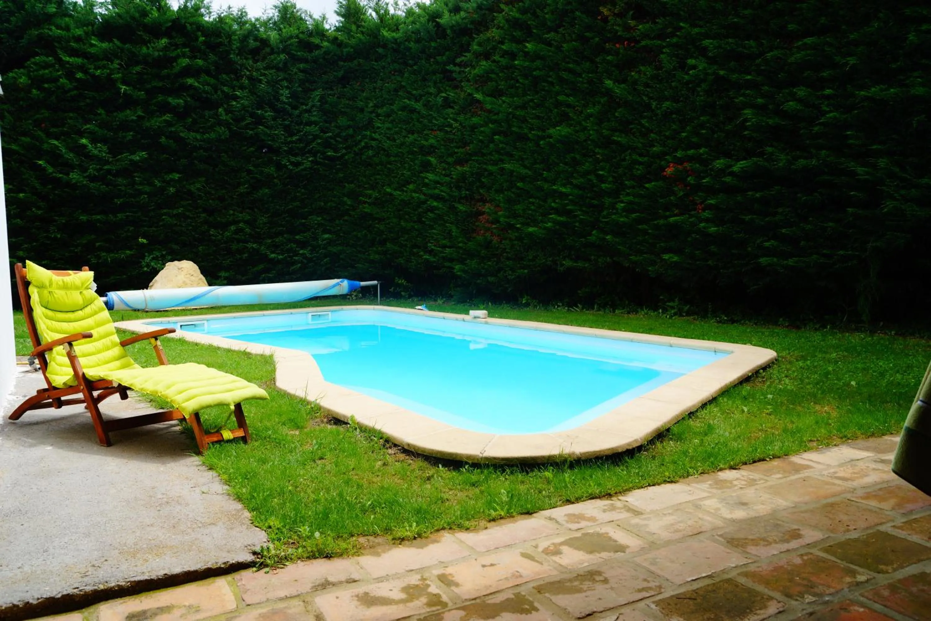 Swimming Pool in Studio au coeur de la petite camargue