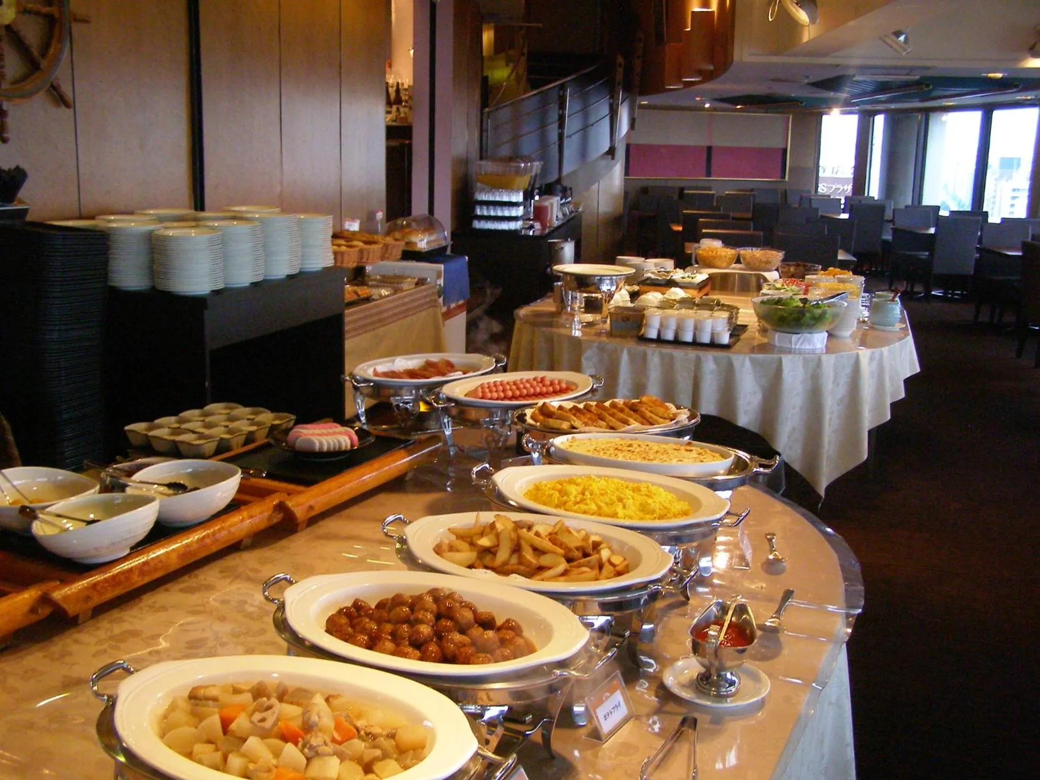 Buffet breakfast in Breezbay Hotel Resort and Spa