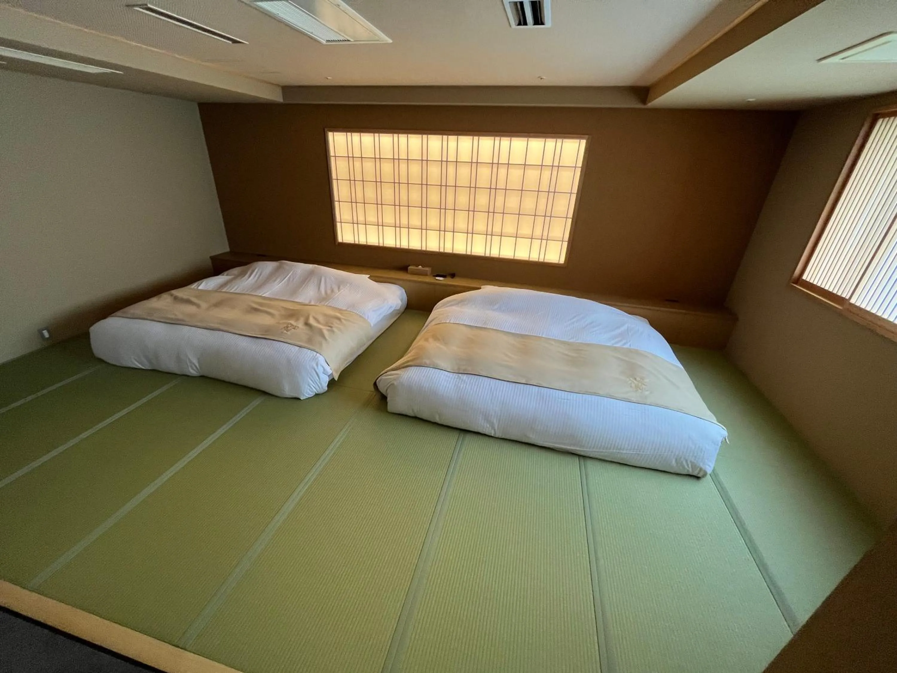 Bedroom, Bed in Jozankei Daiichi Hotel Suizantei