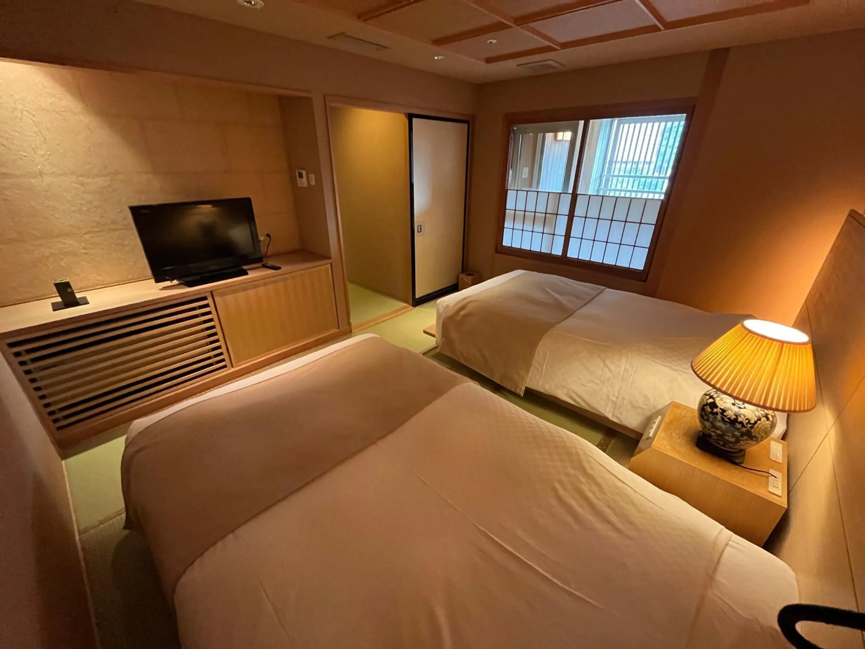 Bedroom, Bed in Jozankei Daiichi Hotel Suizantei