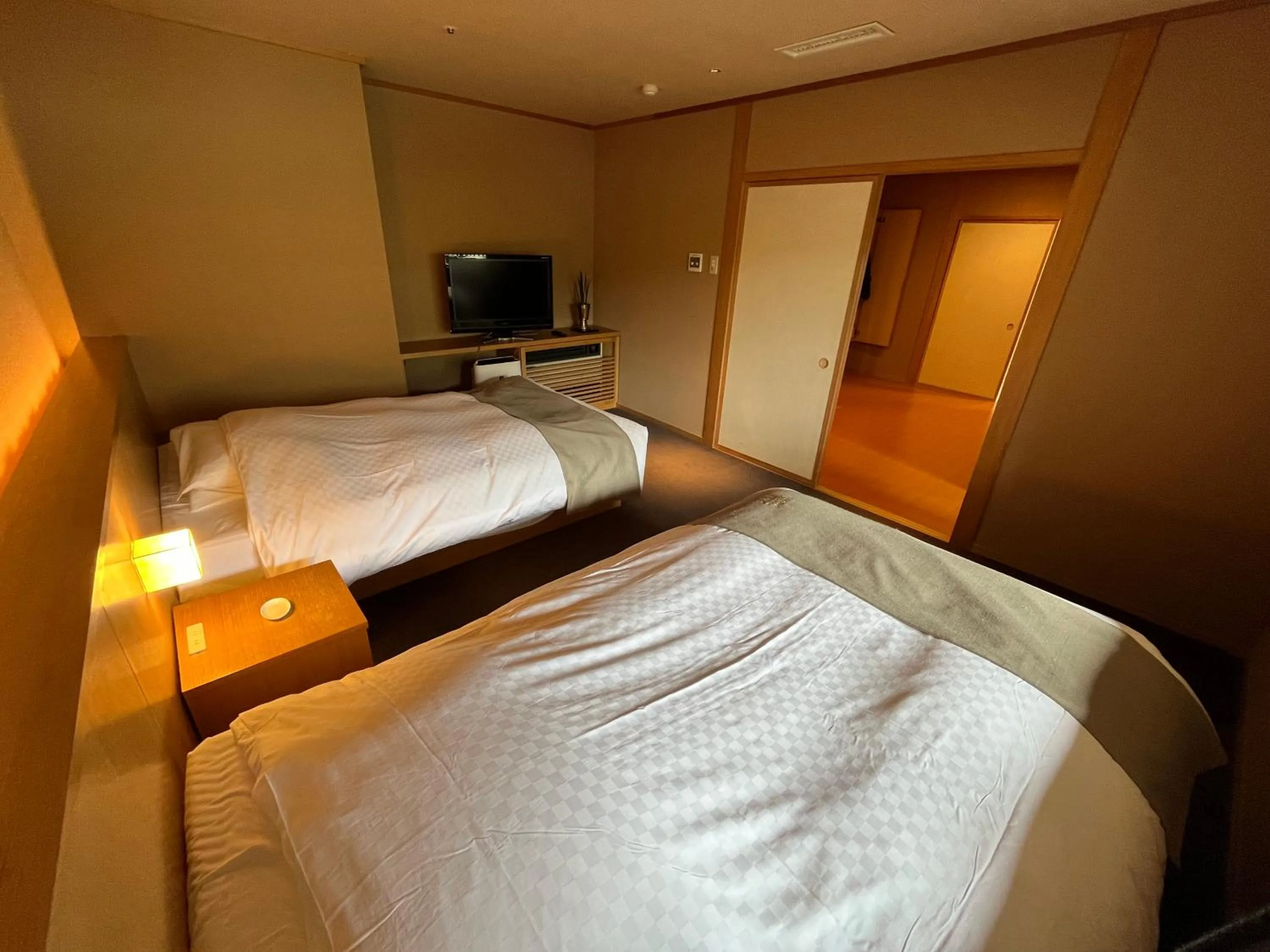 Bedroom, Bed in Jozankei Daiichi Hotel Suizantei