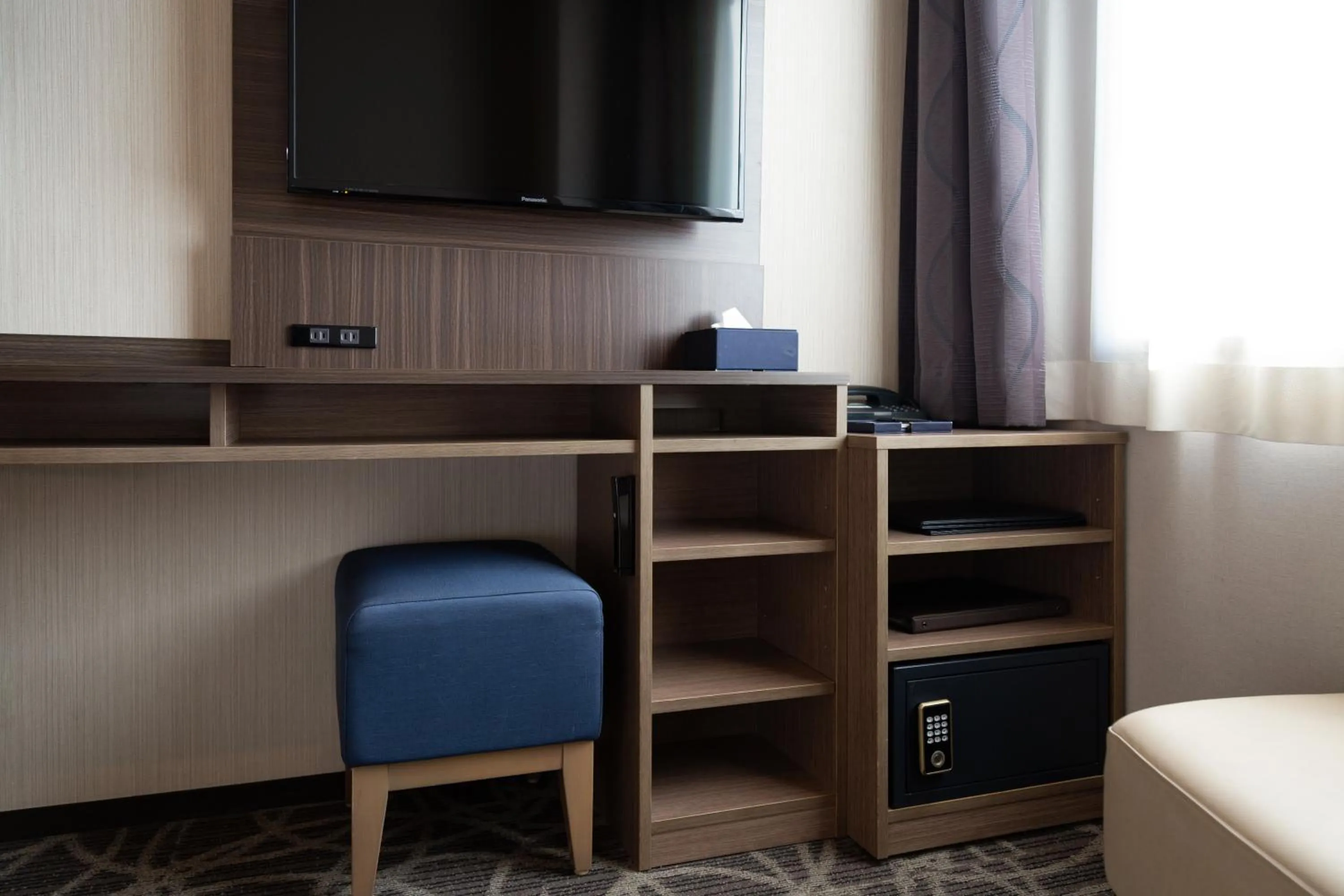 Photo of the whole room in HOTEL MYSTAYS Ueno East