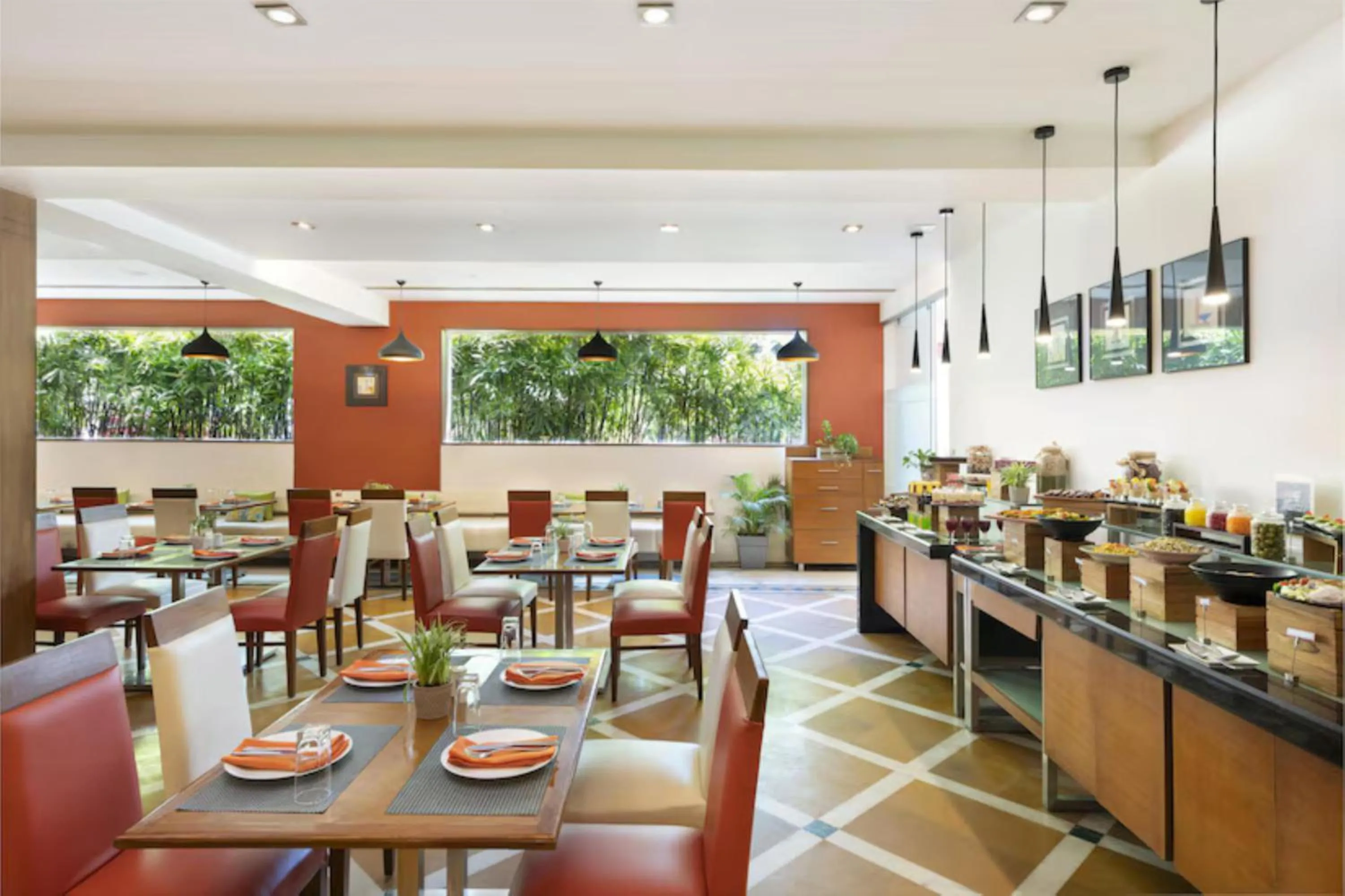 The Avenue Center Hotel