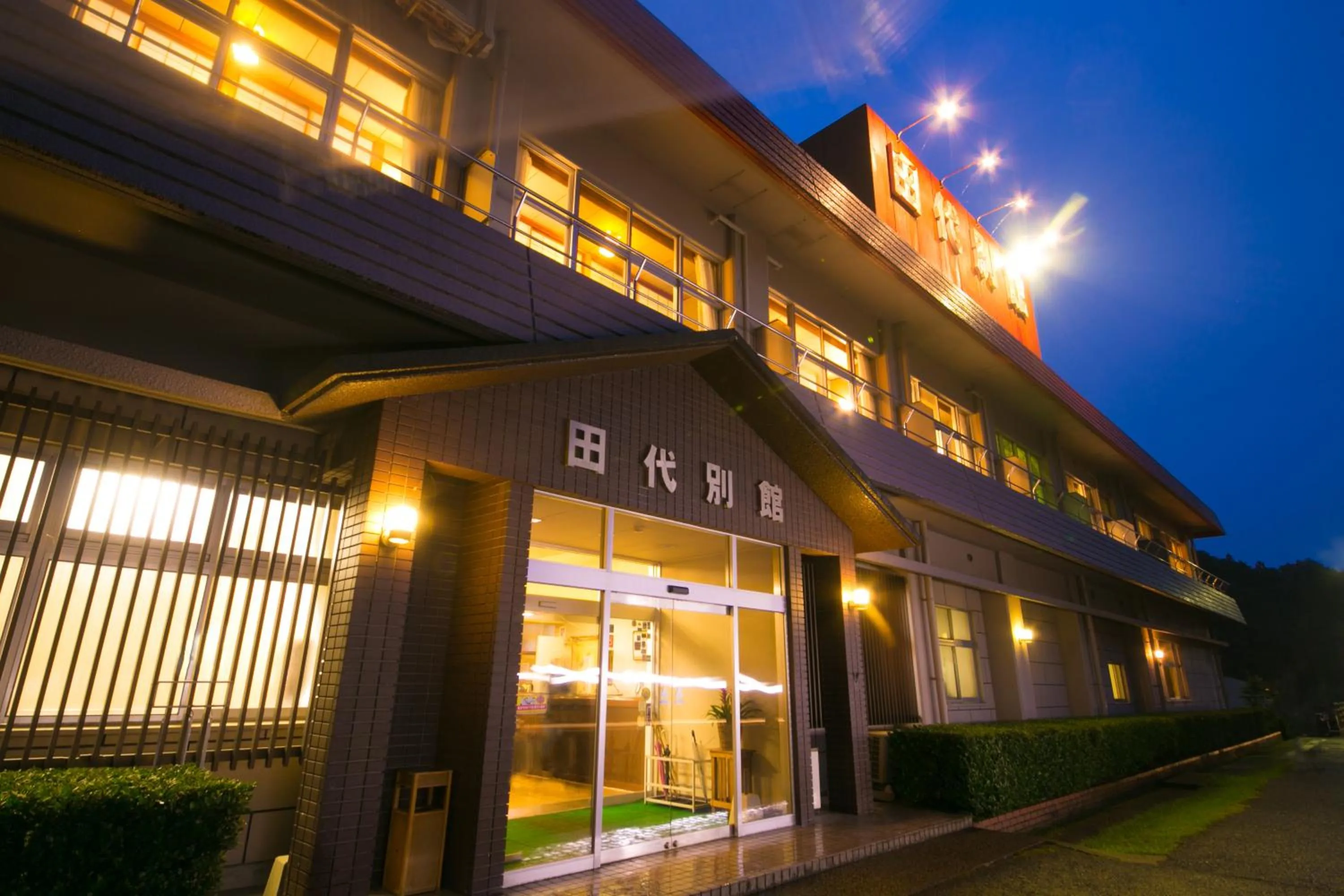 Facade/entrance in Tashiro Annex