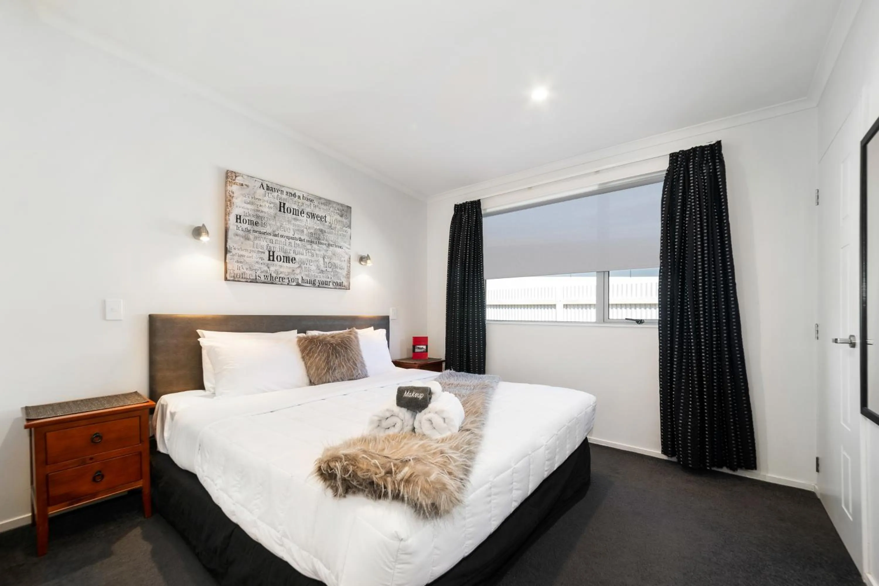 Bed in Two Tree Lodge