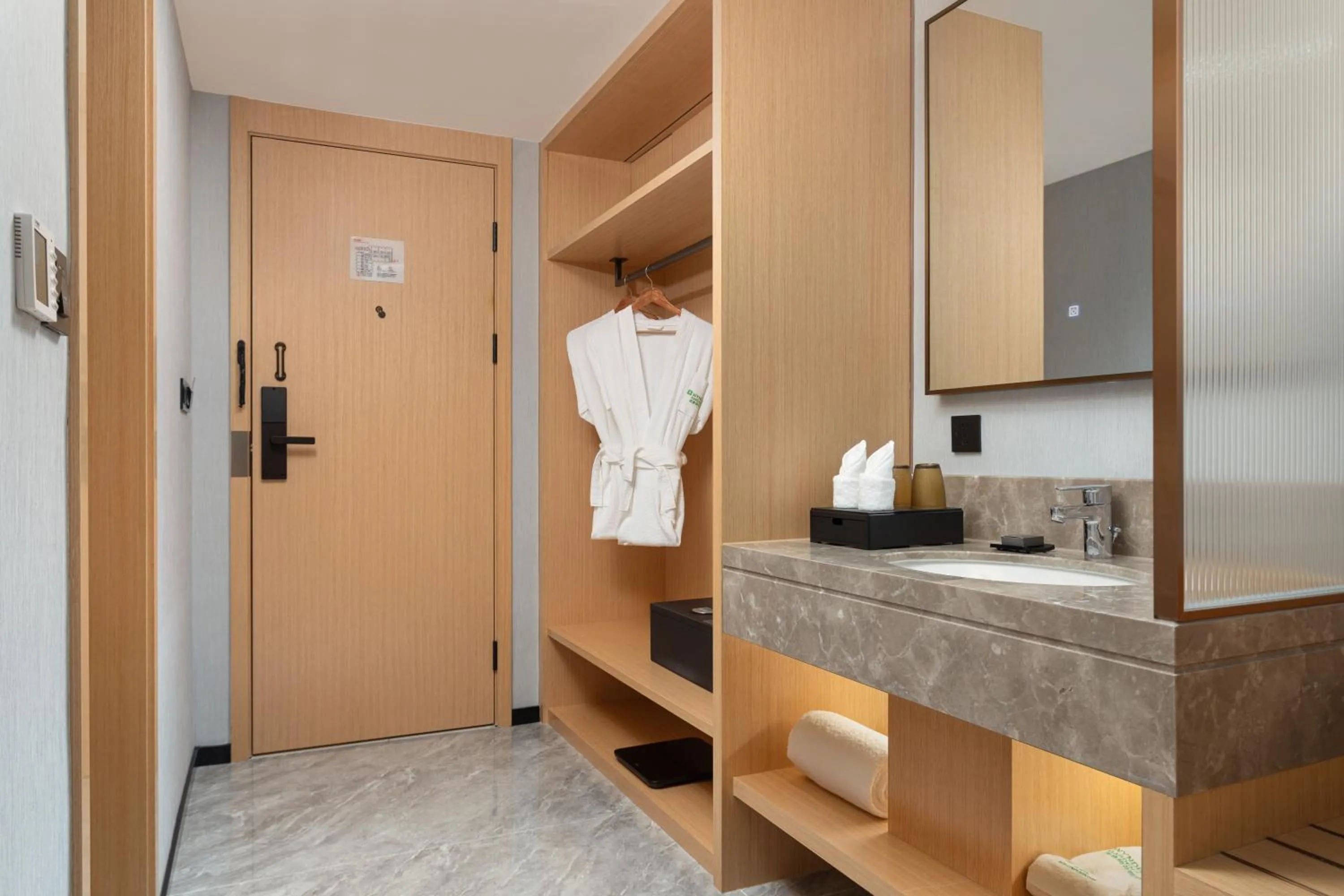 Bedroom in Wyndham Garden Haikou Meilan