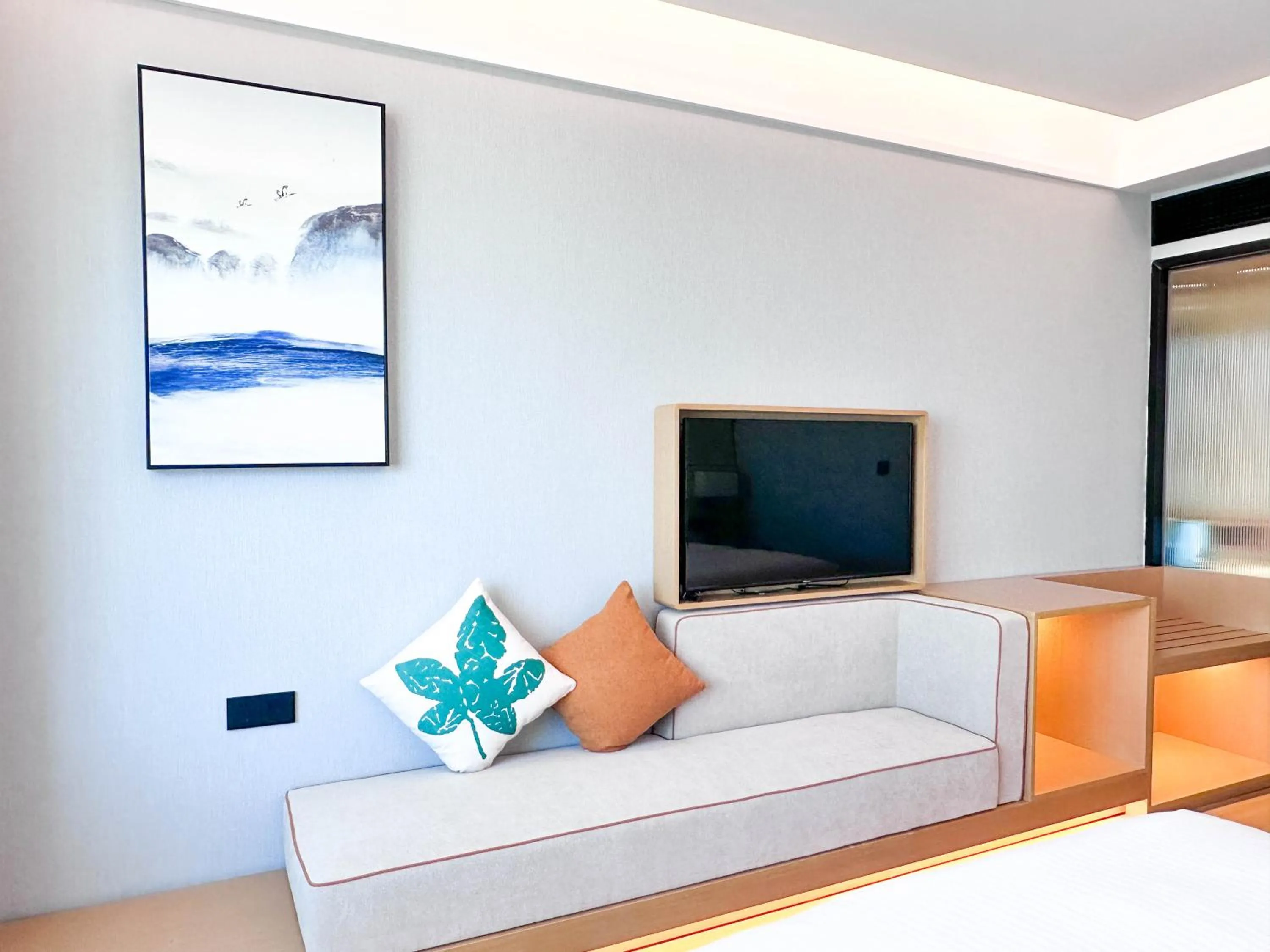 Seating area in Wyndham Garden Haikou Meilan