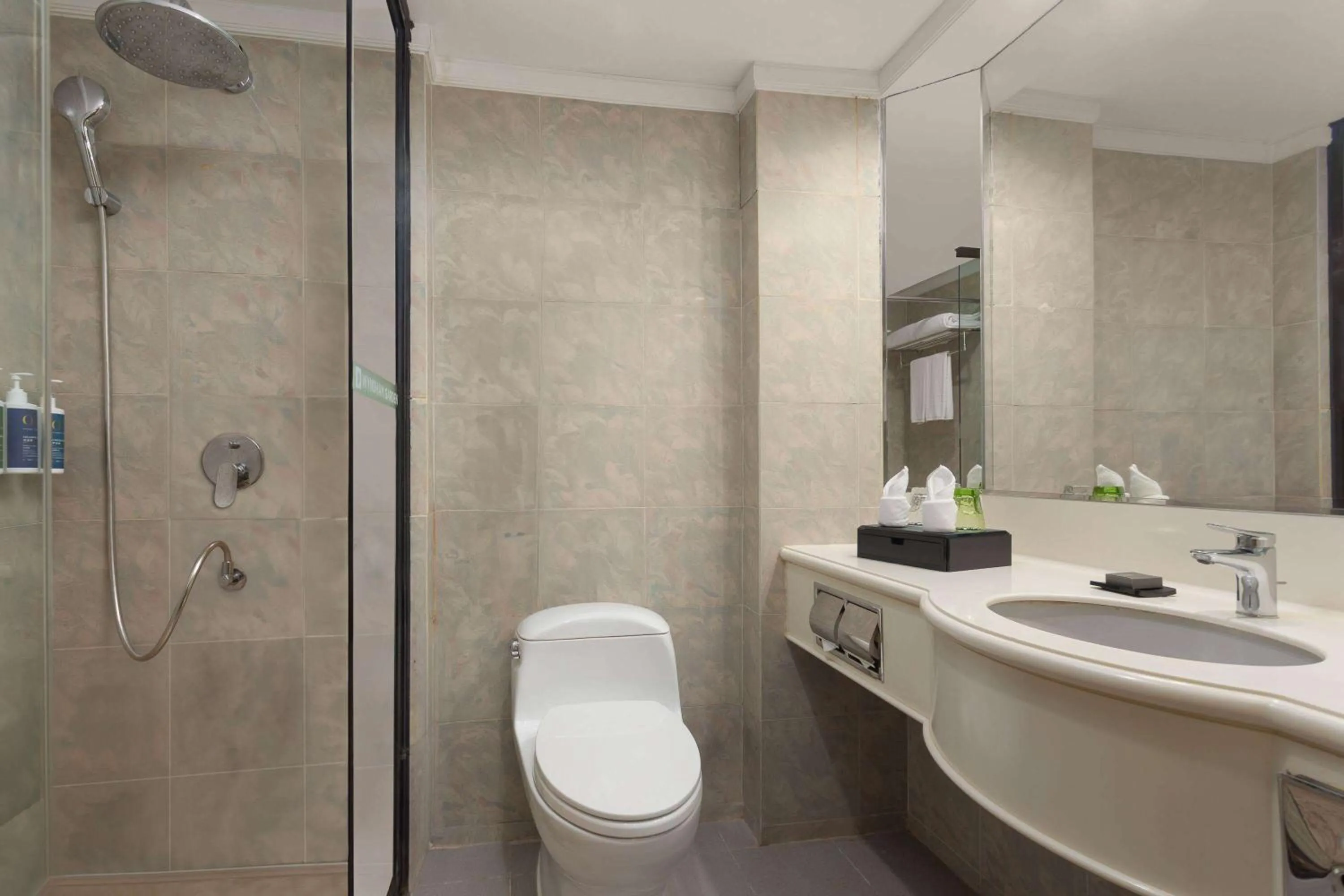 Photo of the whole room in Wyndham Garden Haikou Meilan