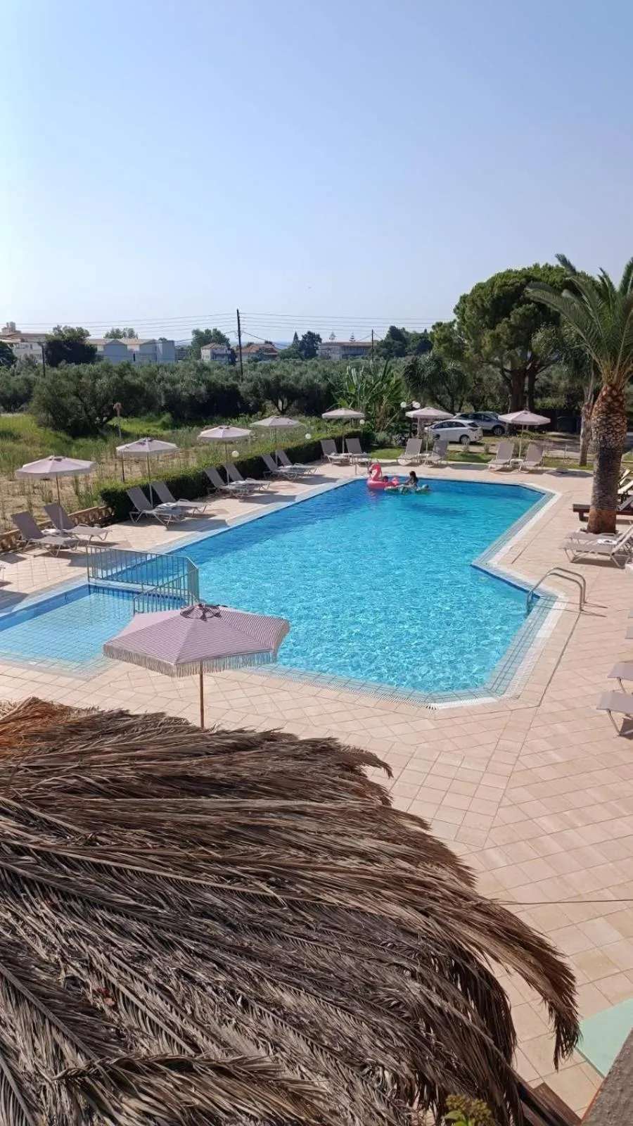 Sunflower Apartments & Studios