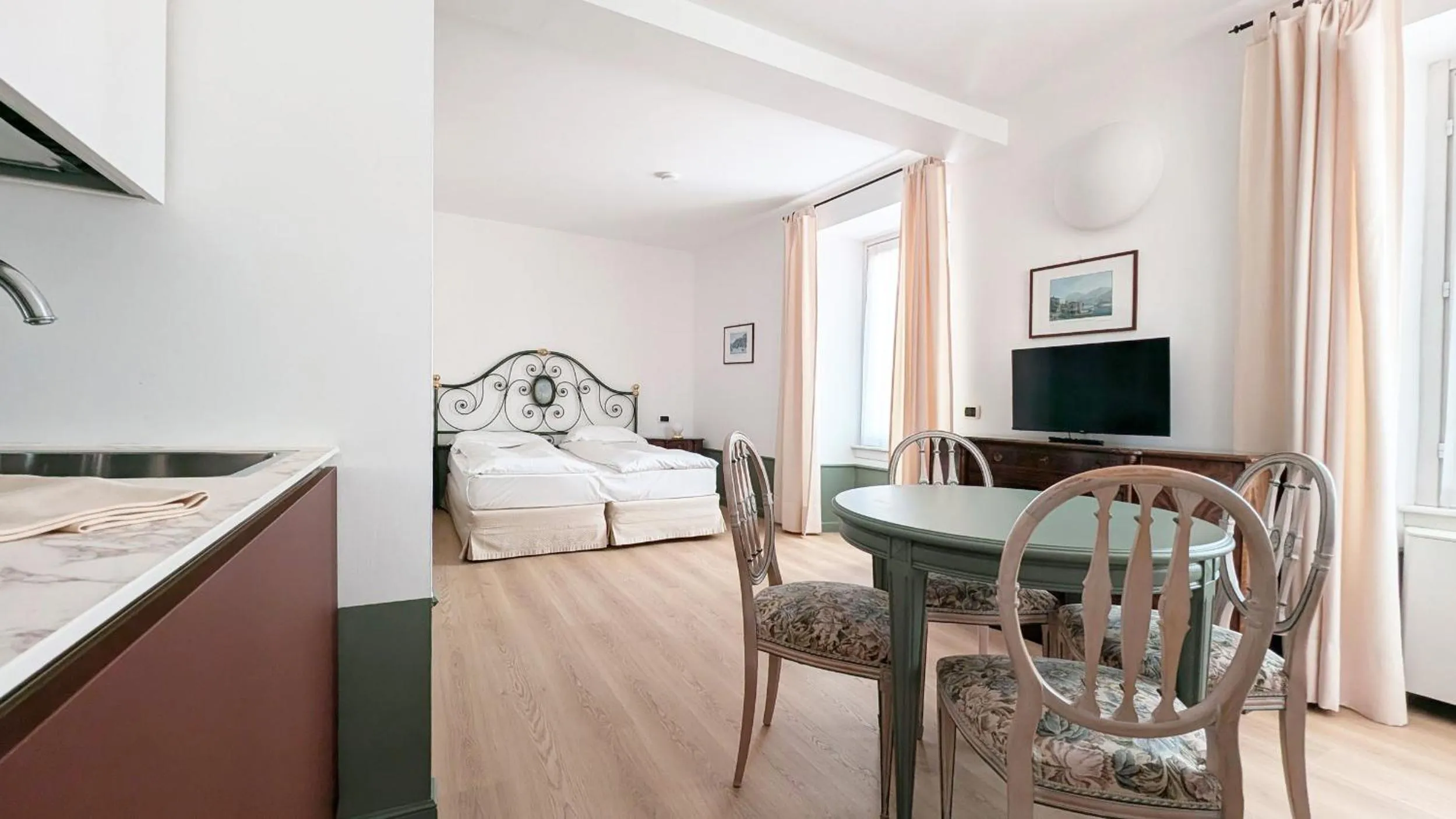 Photo of the whole room in Residence la Limonera