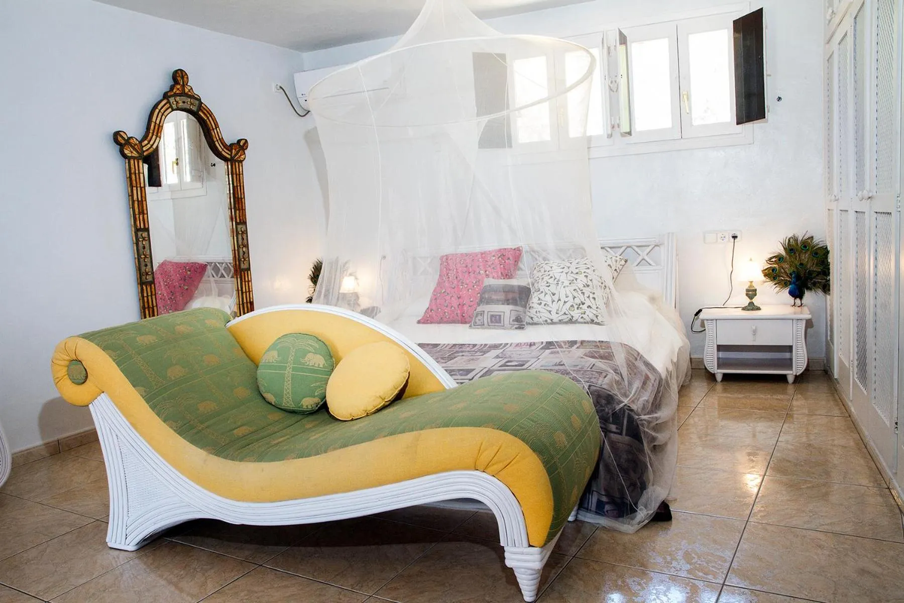 Bathroom in Pikes Ibiza