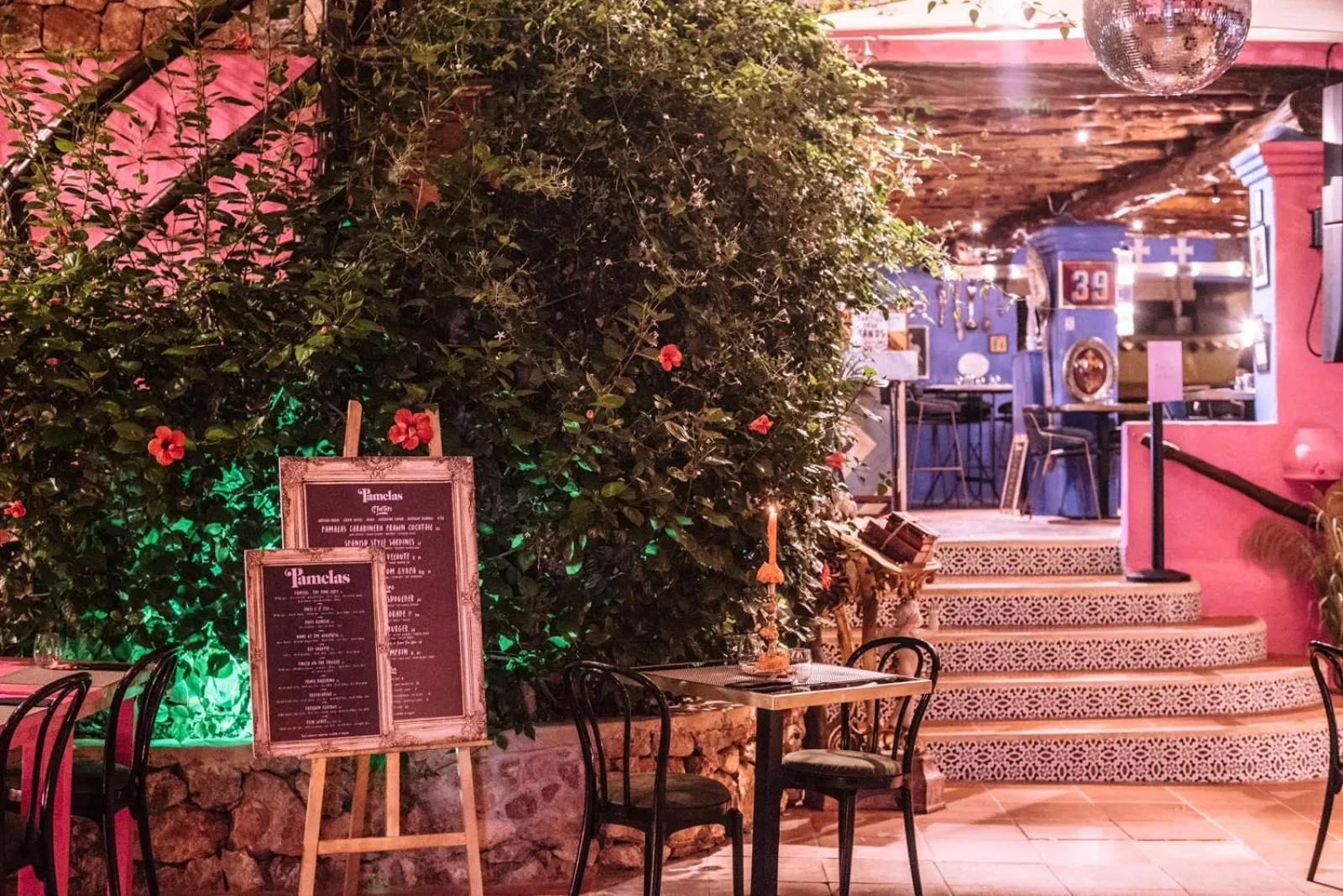 Restaurant/places to eat in Pikes Ibiza