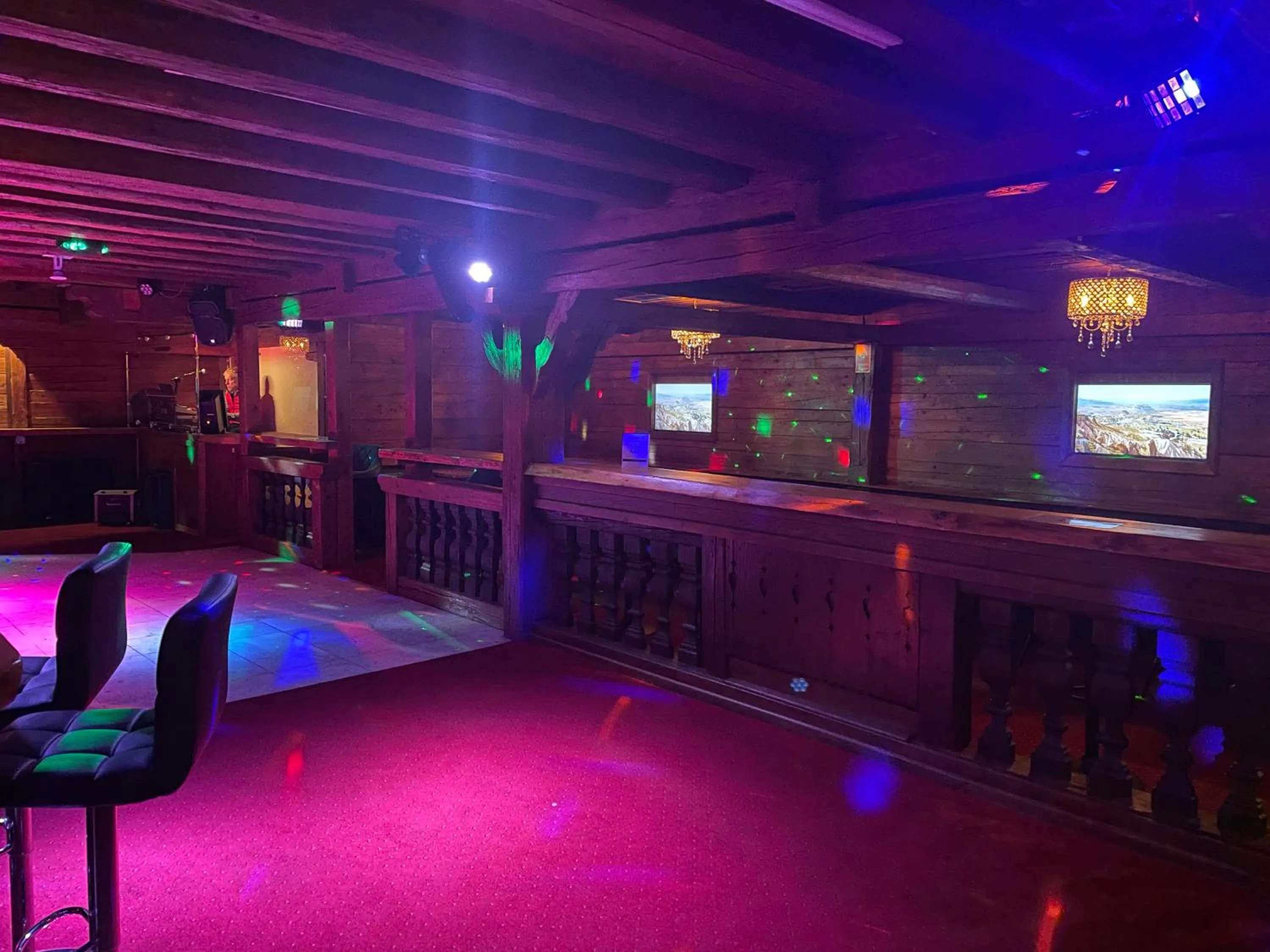 Nightclub / DJ in Hotel Gundl Alm